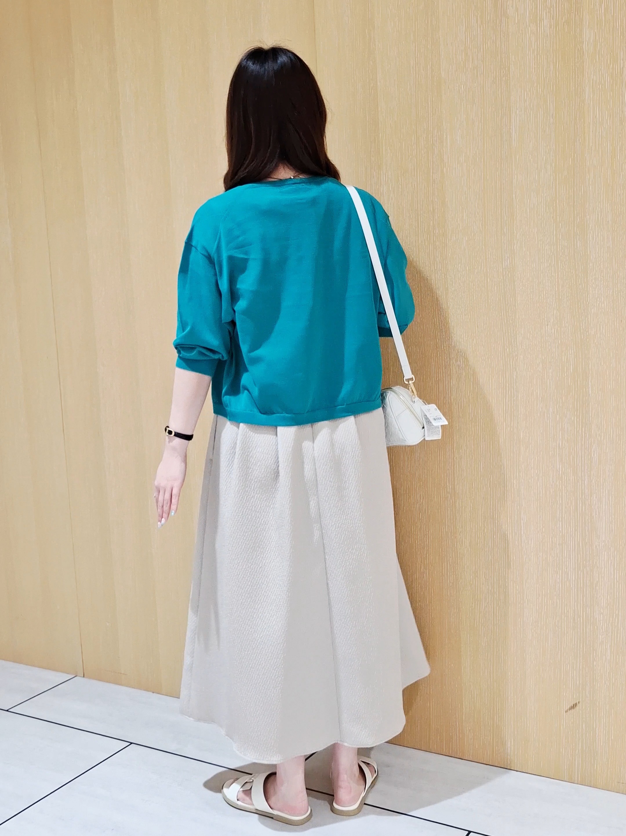 YuKaRiさんの「UNTITLED｜【一枚でサマ見え】ニットドッキングジャガードワンピース」を使ったコーディネート