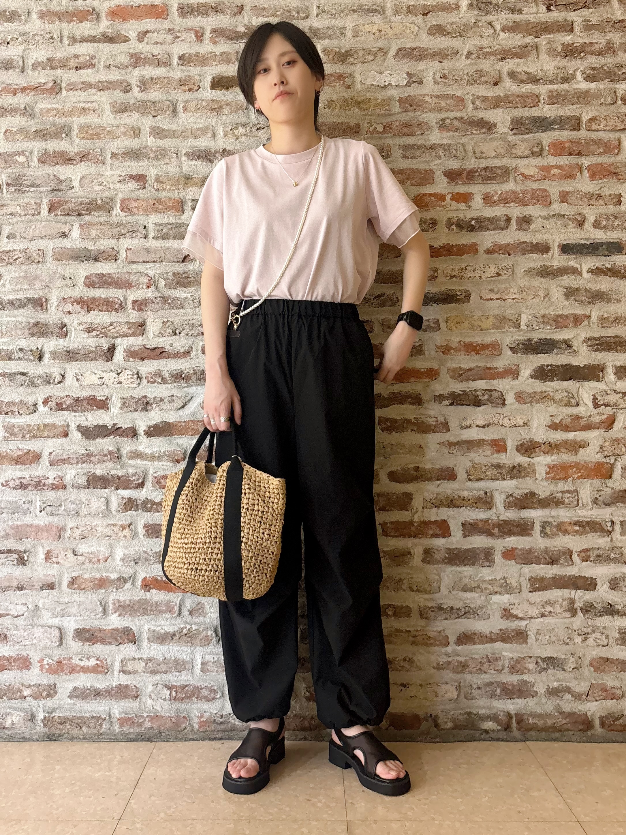 しばさんの「THE SHOP TK｜【M-XL/ひんやり】上品な透け感 袖口シアーTシャツ」を使ったコーディネート