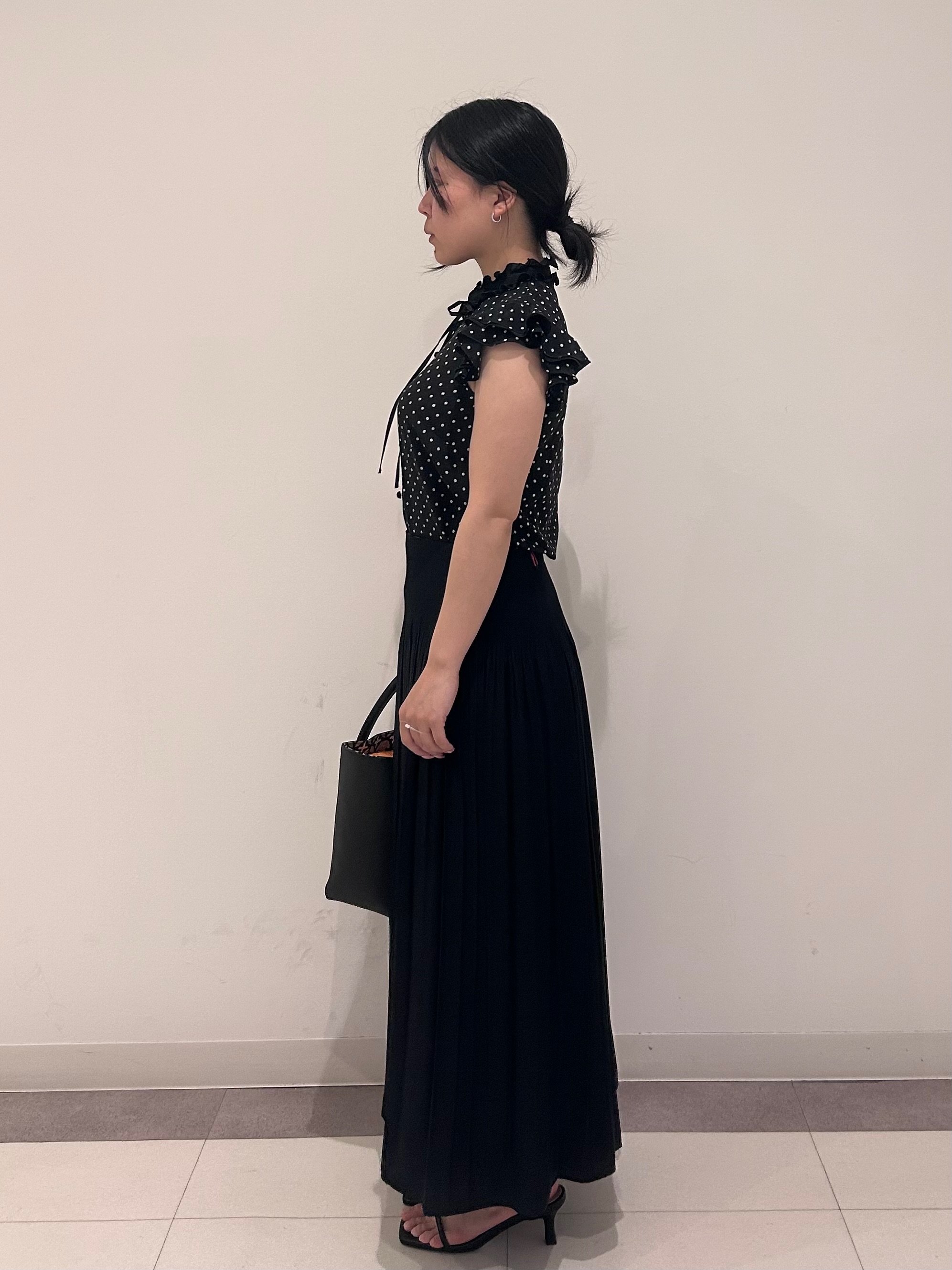 とりみさんの「DRESSTERIOR｜【2WAY】リバーシブルプリーツスカート」を使ったコーディネート