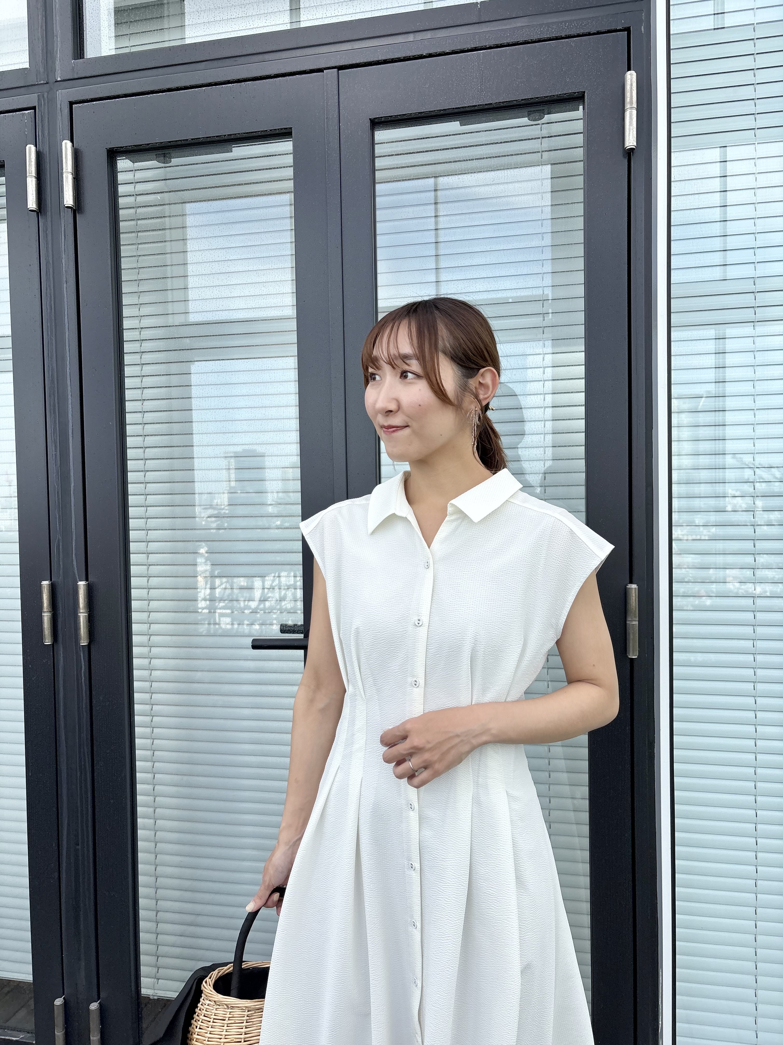 みぃさんの「Couture brooch｜【洗える】サッカー シャツワンピース」を使ったコーディネート