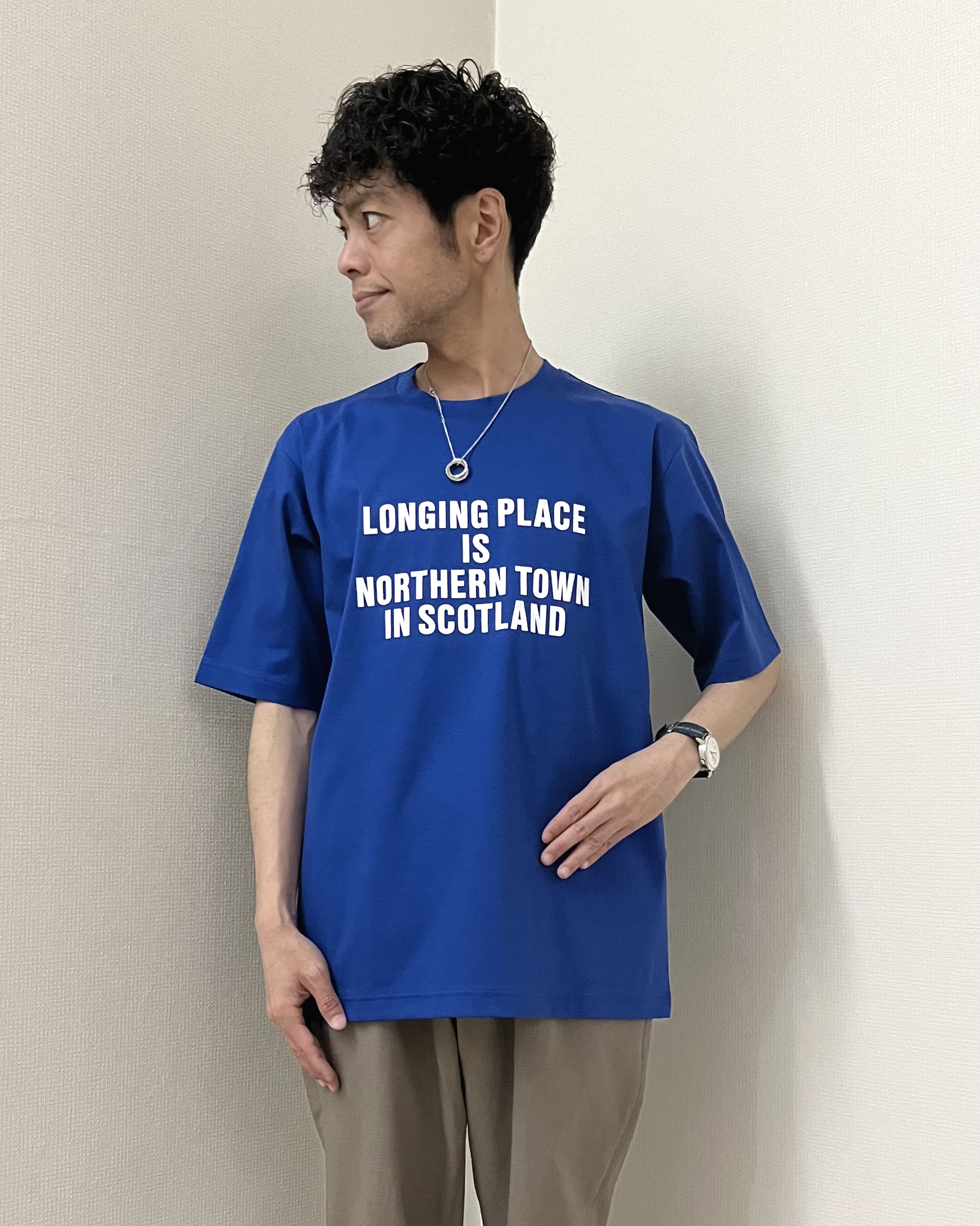 URAさんの「TAKEO KIKUCHI｜【BOWLER HAT LABEL】アイスクリアコットン バッククロスピストル 半袖Tシャツ」を使ったコーディネート