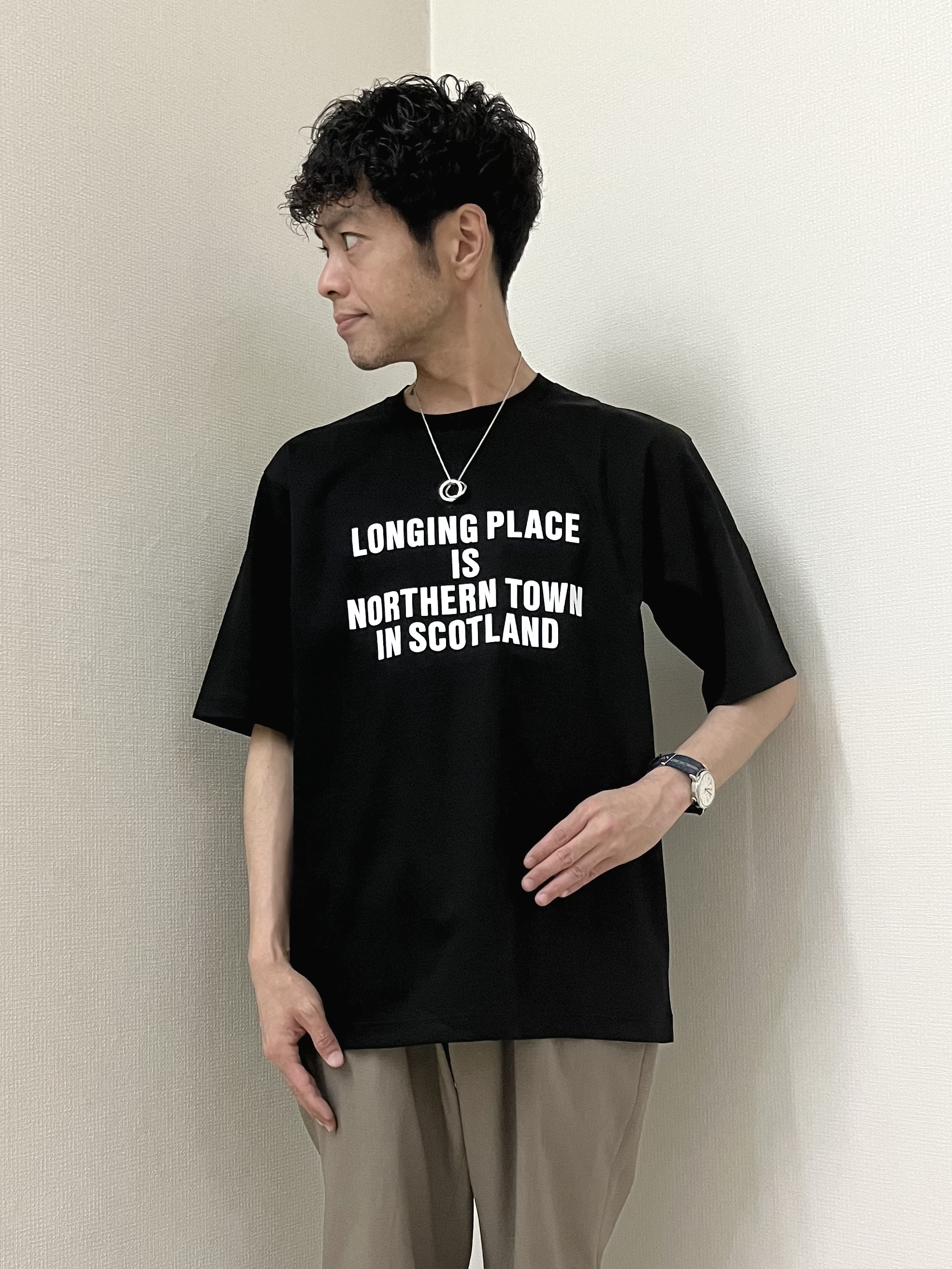 URAさんの「TAKEO KIKUCHI｜【BOWLER HAT LABEL】アイスクリアコットン バッククロスピストル 半袖Tシャツ」を使ったコーディネート