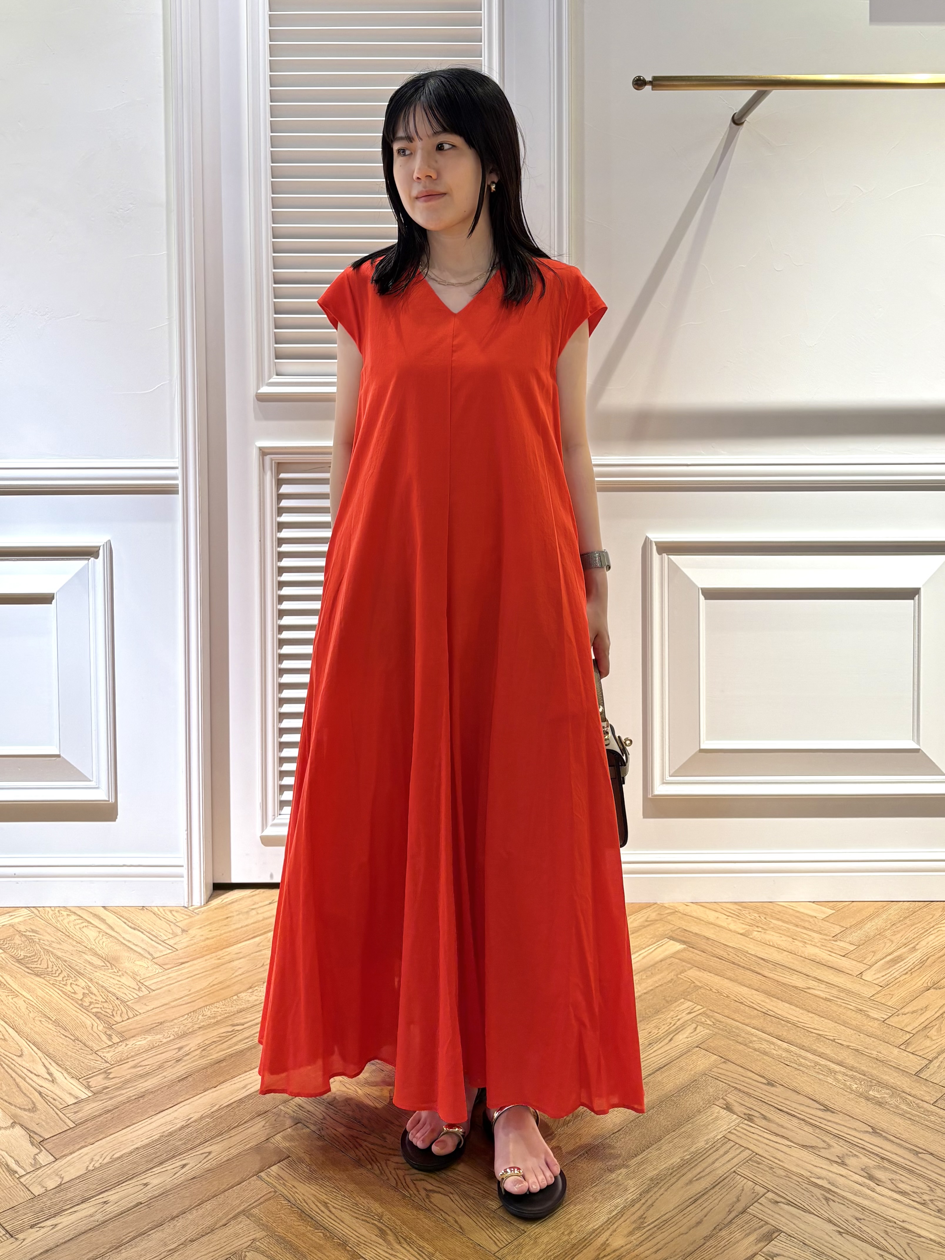 cocoさんの「DRESSTERIOR｜【きれいめ/ウォッシャブル】コットンローンフレンチスリーブワンピ」を使ったコーディネート