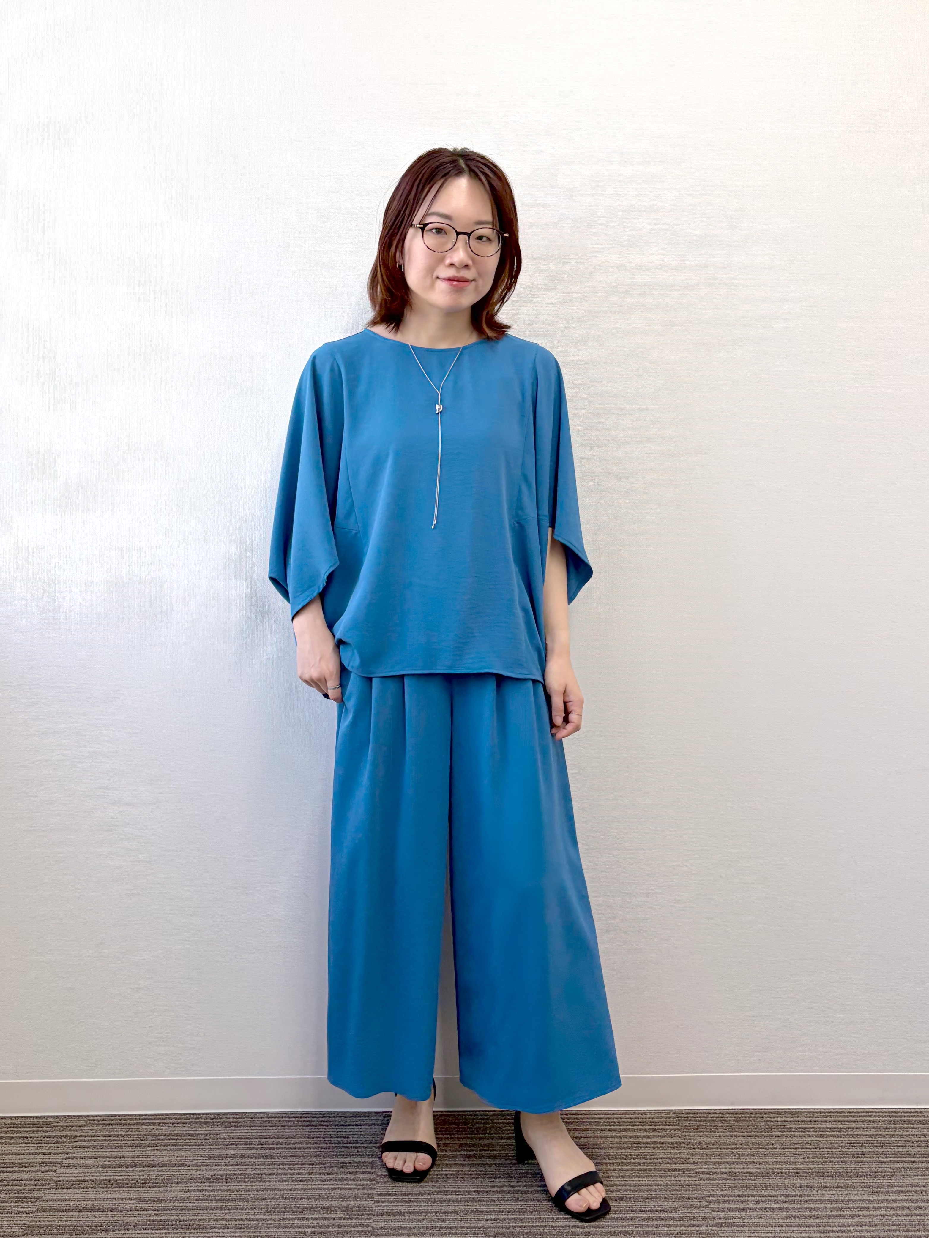 saoriさんの「【UV／冷感】ヴィンテージジョーゼットモモンガブラウス」を使ったコーディネート