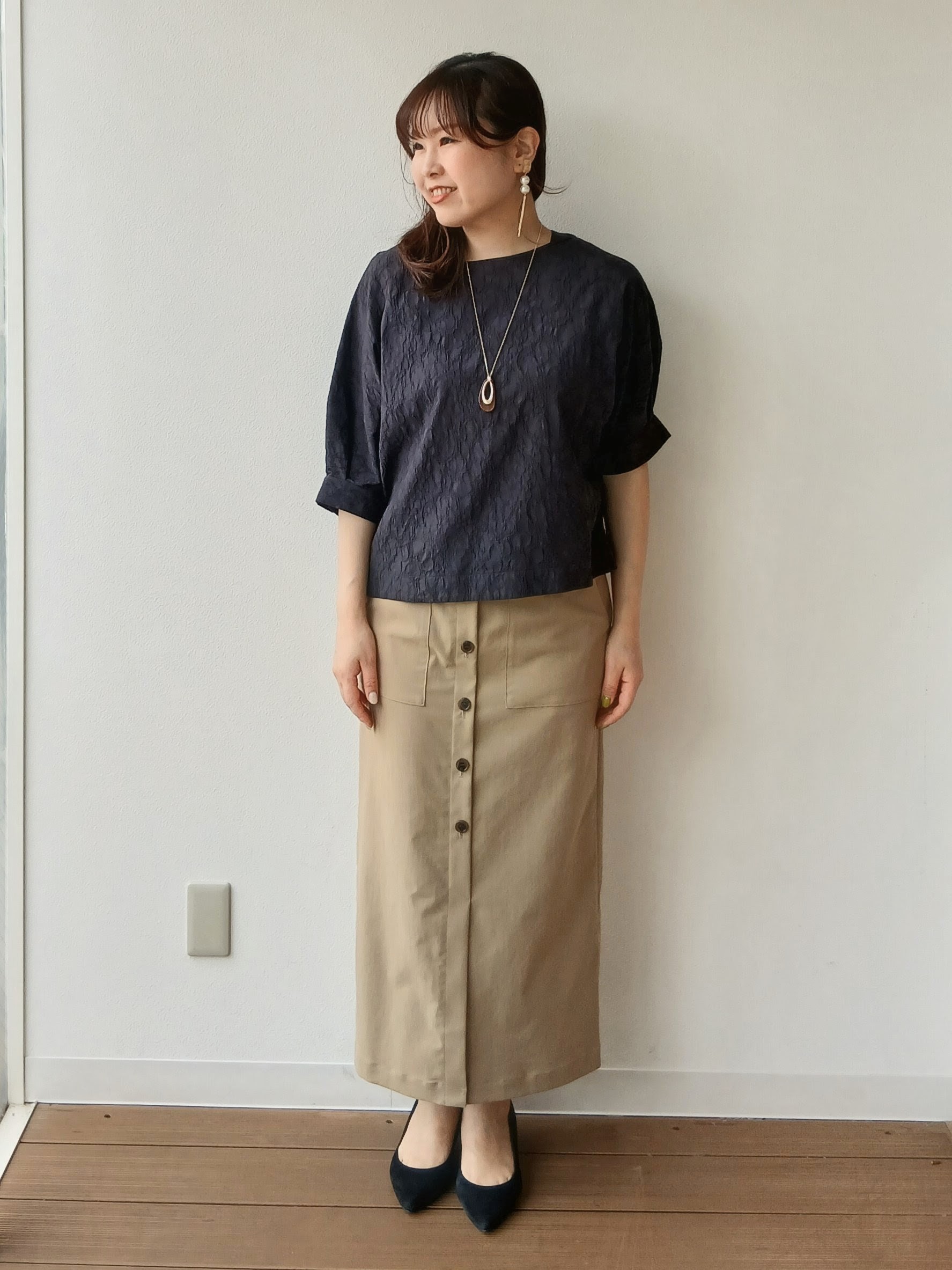 なみきさんの「UNTITLED｜【洗える/ショート丈】ジャカードボートネックブラウス」を使ったコーディネート