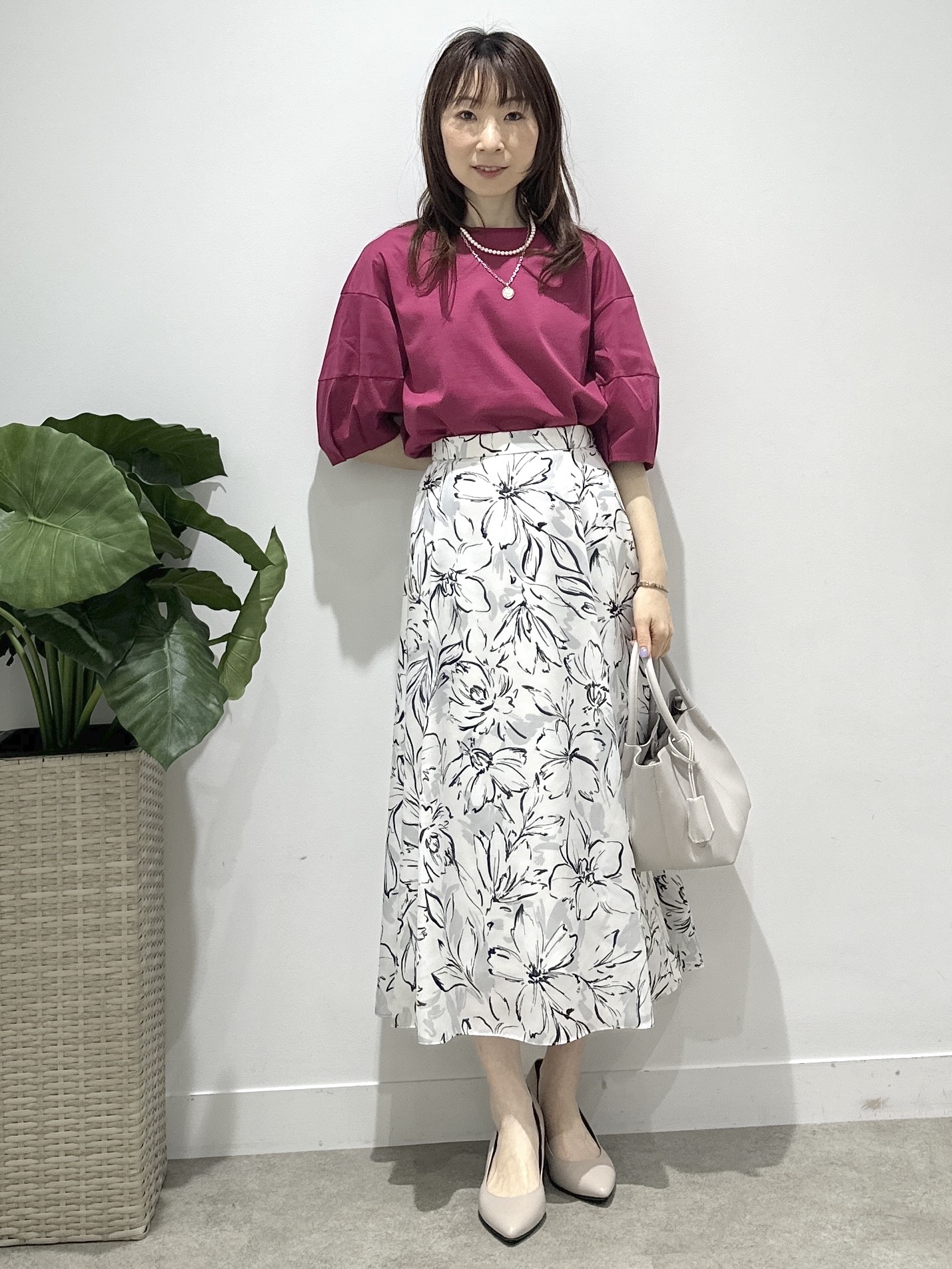 Miwaさんの「UNTITLED｜【アンサンブル可/シアー】リネンエステルカーディガン」を使ったコーディネート