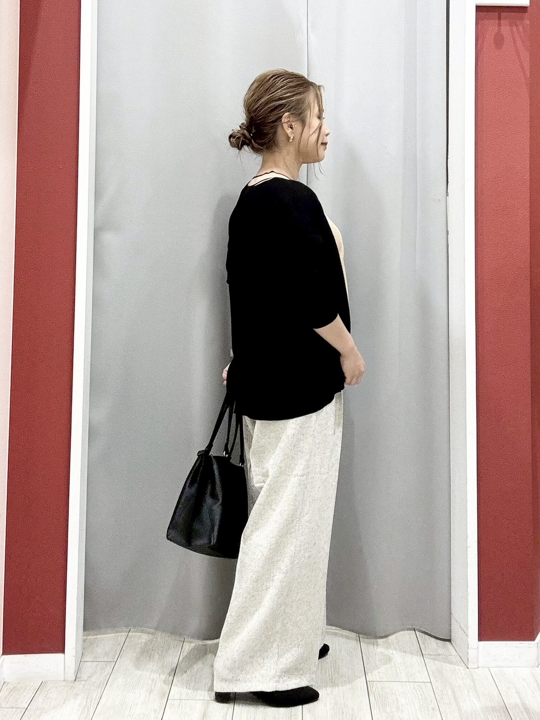 shioさんの「SHOO･LA･RUE｜【ひんやり/洗濯機可/S-LL】オンにもオフにも マルチに使えるボタンレスカーディガン」を使ったコーディネート