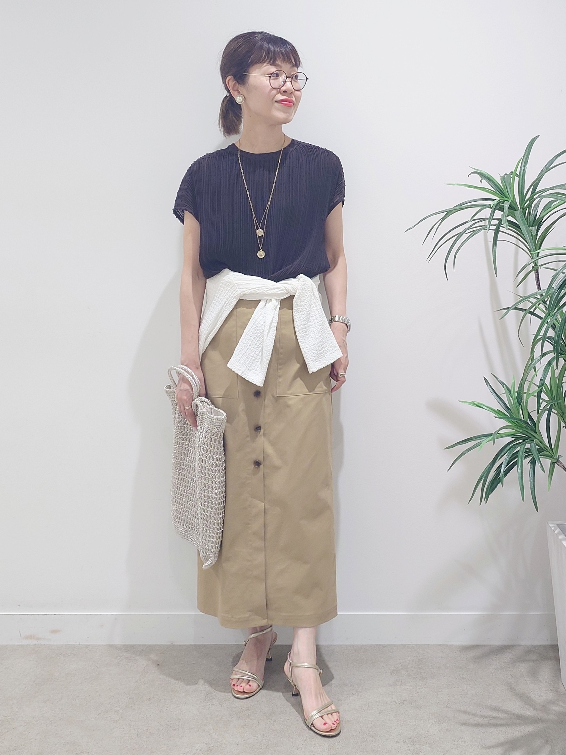 MUTSUKOさんの「UNTITLED｜【1枚で着映える】ドットジャガードブラウス」を使ったコーディネート