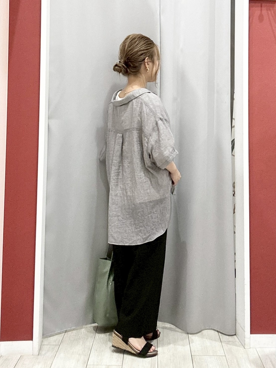shioさんの「SHOO･LA･RUE｜【S-LL】ナチュラルに決まる 半袖シアーシャツジャケット」を使ったコーディネート
