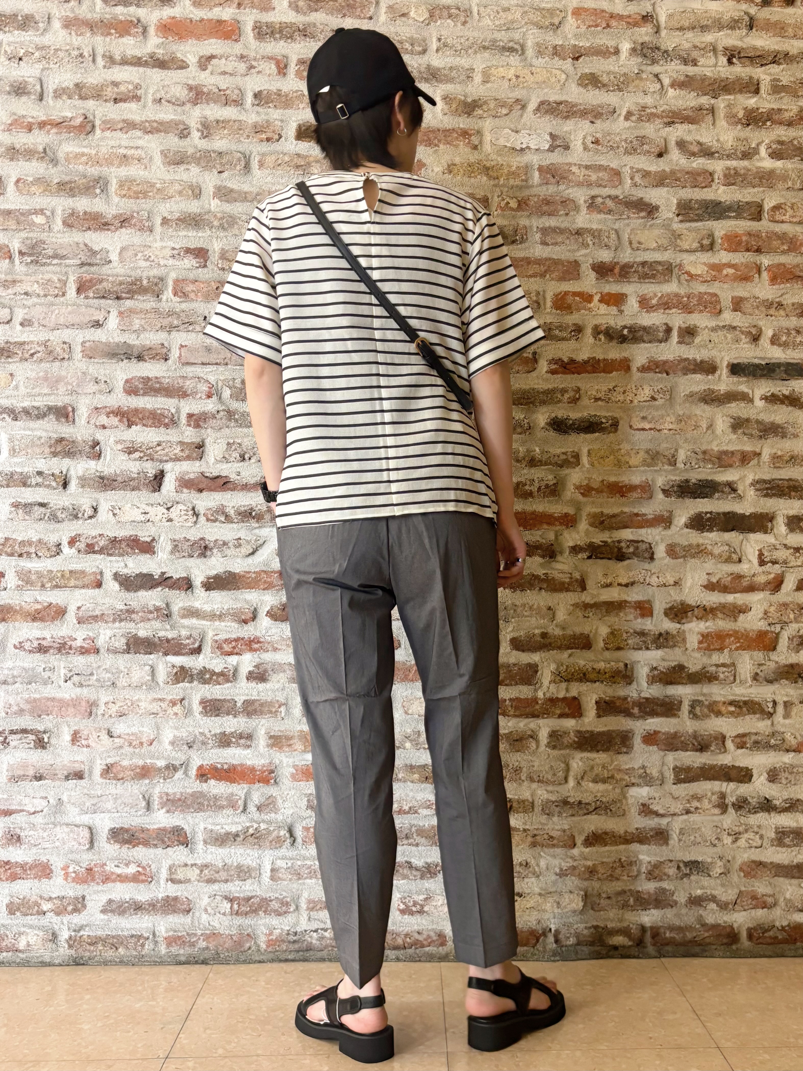 しばさんの「THE SHOP TK｜【M-XL/二の腕カバー】さらり麻調メッシュ5分袖ブラウス」を使ったコーディネート