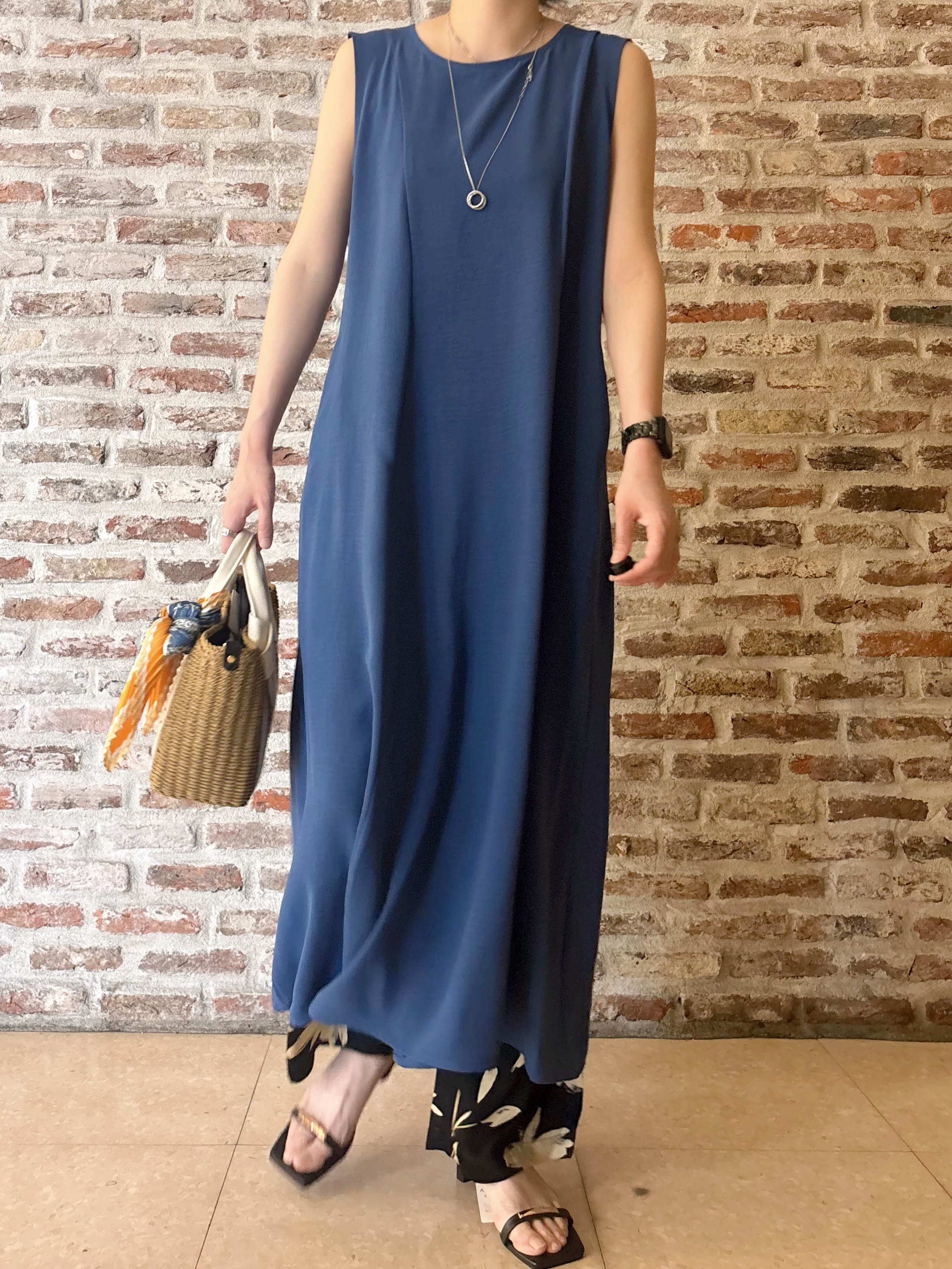 しばさんの「THE SHOP TK｜【高レビュー/体型カバー】さらっと快適 ドルマン5分袖ブラウス」を使ったコーディネート