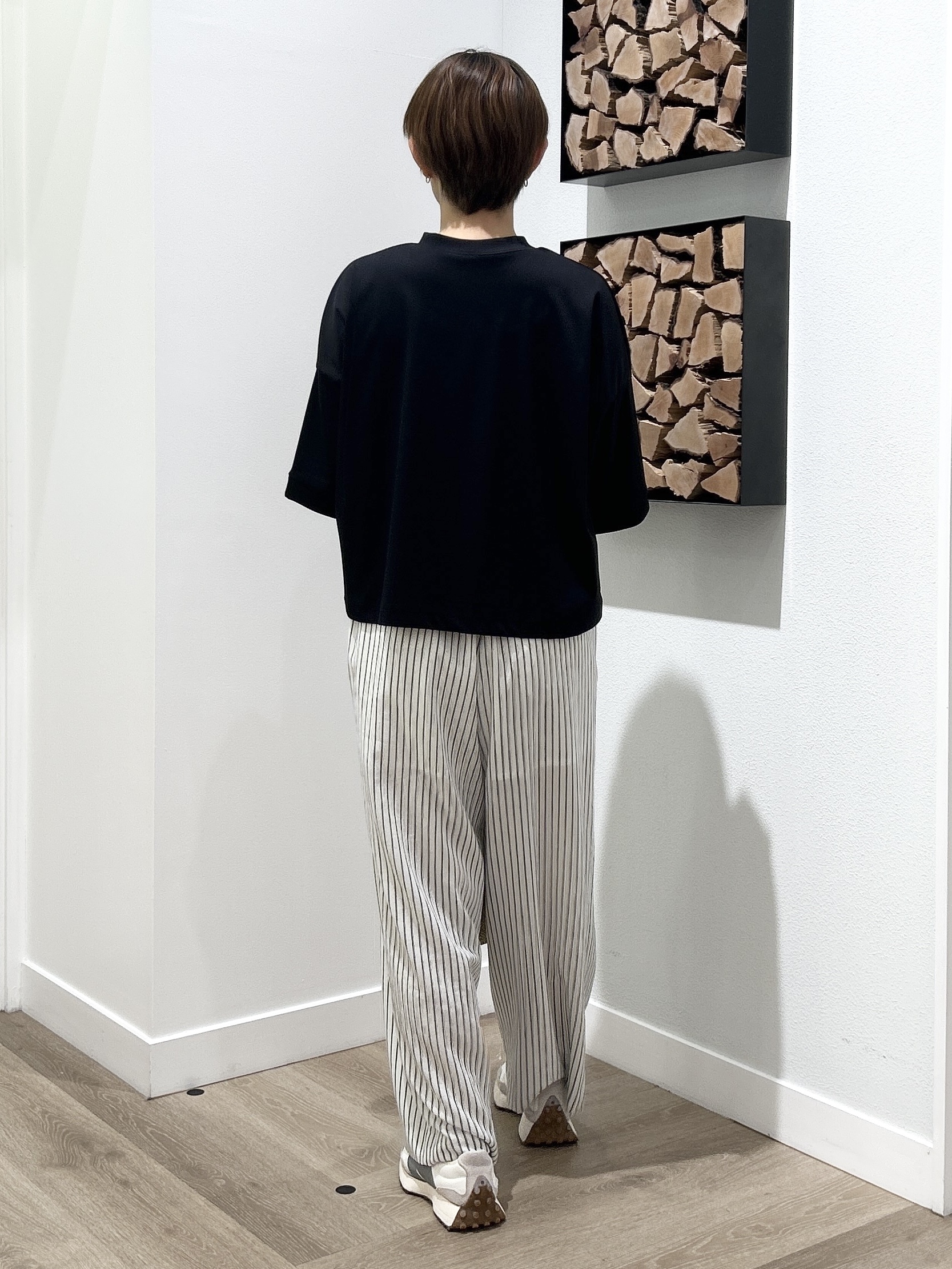 rairaiさんの「Dessin｜【新色追加/体型カバー】美光沢カットソーボクシーシルエット」を使ったコーディネート