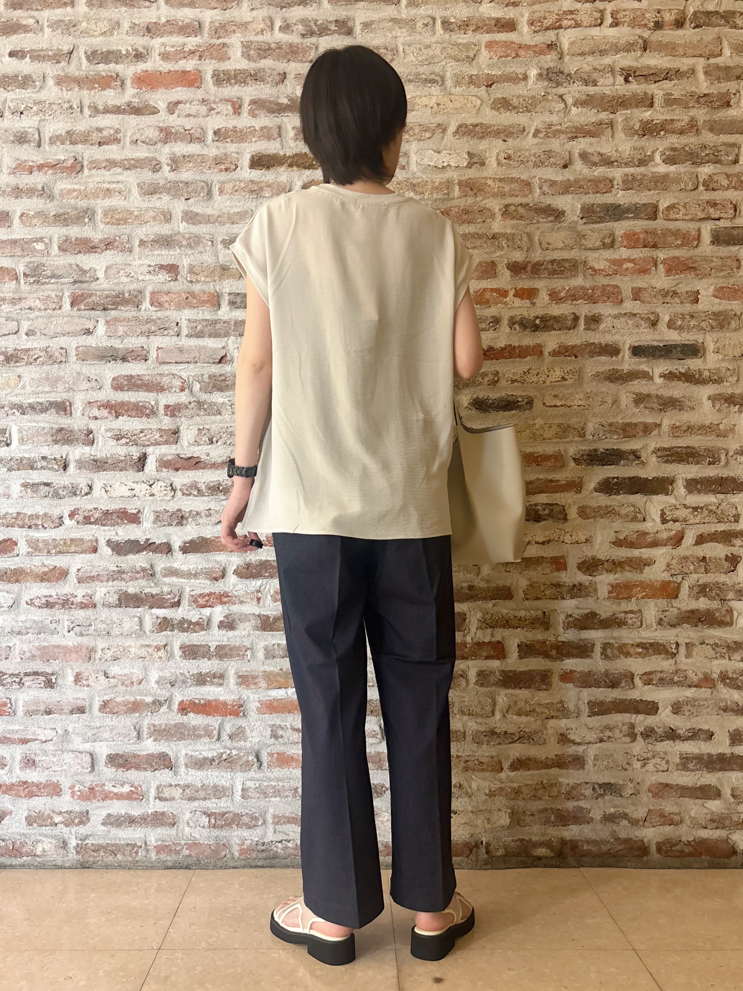 しばさんの「THE SHOP TK｜【ひんやり/防しわ/UV/吸水速乾】襟付き フレンチスリーブシャツ」を使ったコーディネート