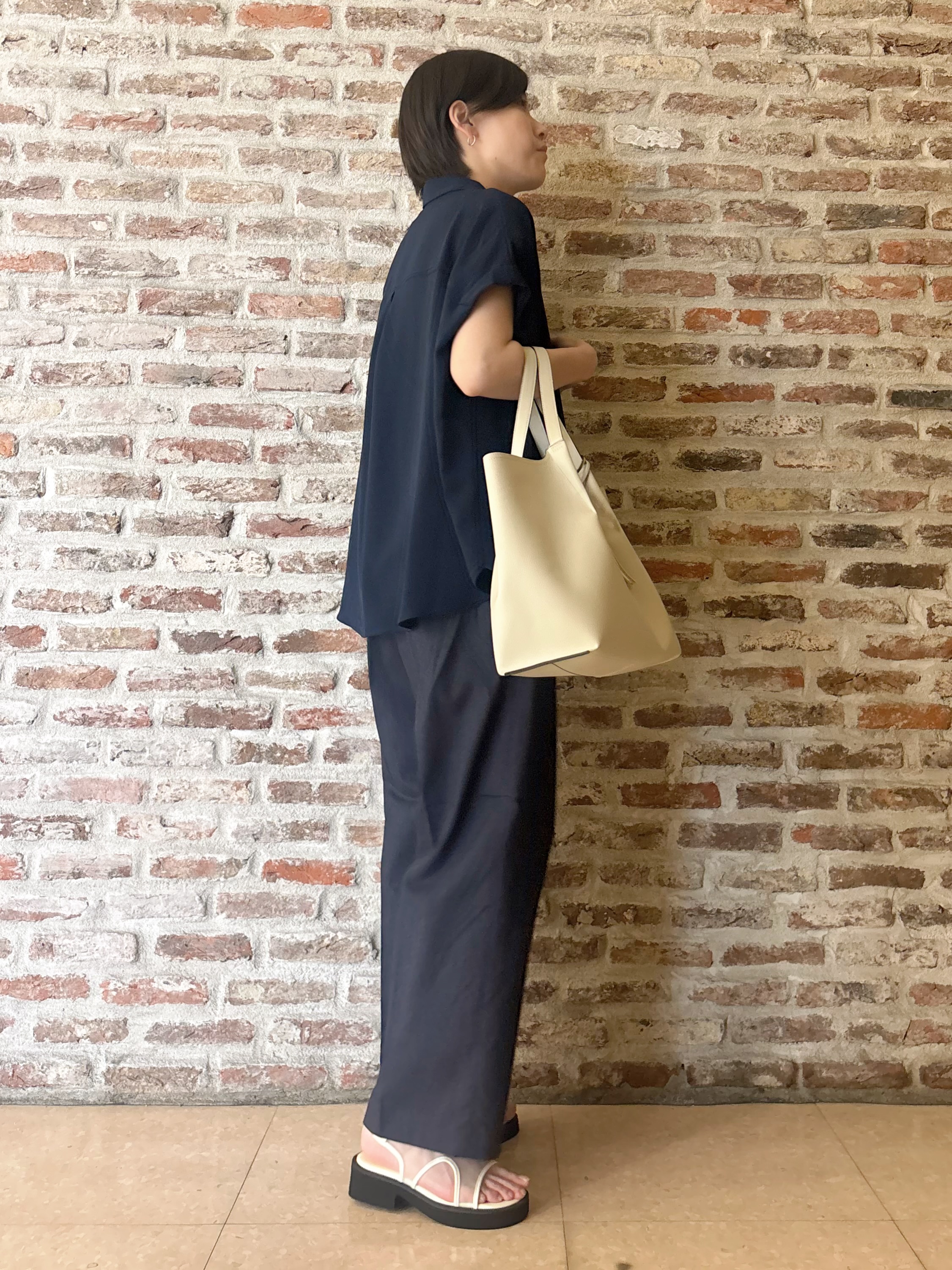 しばさんの「THE SHOP TK｜【ひんやり/防しわ/UV/吸水速乾】襟付き フレンチスリーブシャツ」を使ったコーディネート