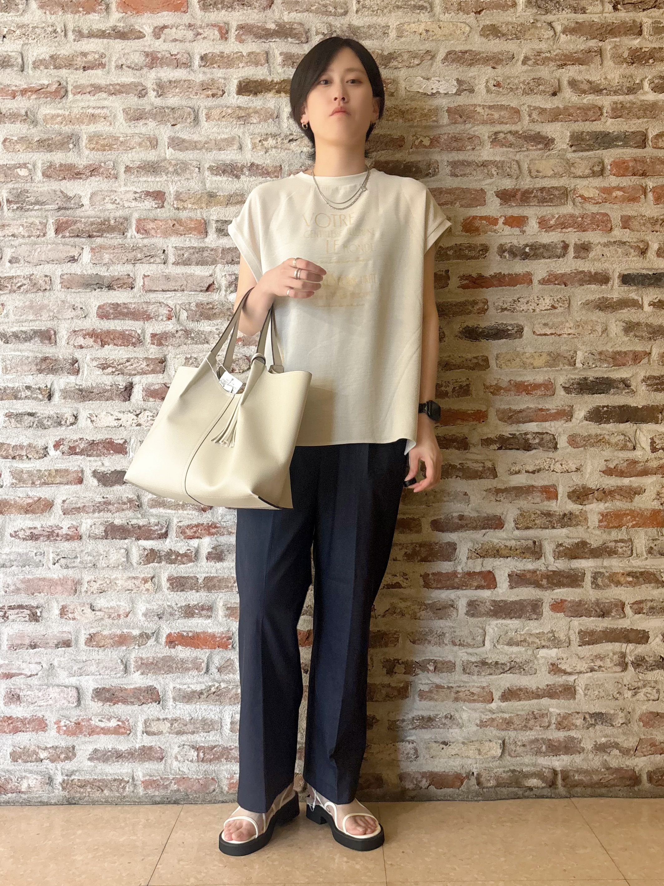 しばさんの「THE SHOP TK｜【ひんやり/防しわ/UV/吸水速乾】襟付き フレンチスリーブシャツ」を使ったコーディネート