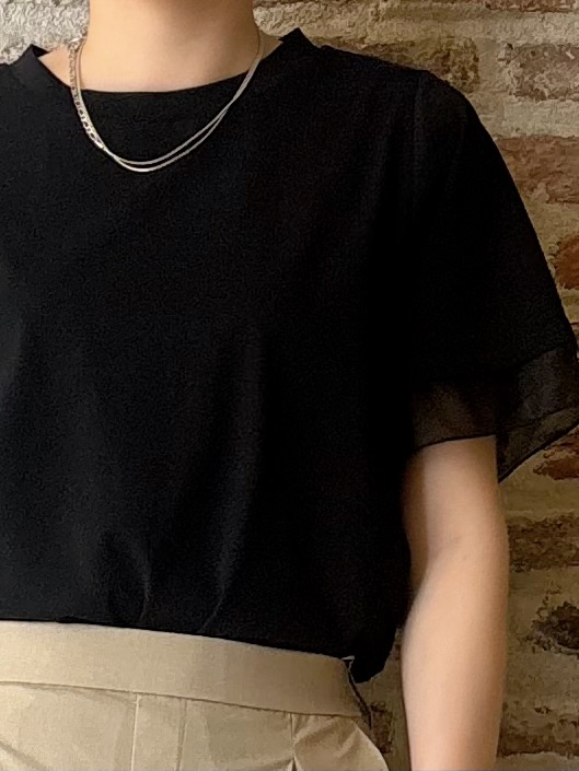 しばさんの「THE SHOP TK｜【M-XL/ひんやり】上品な透け感 袖口シアーTシャツ」を使ったコーディネート