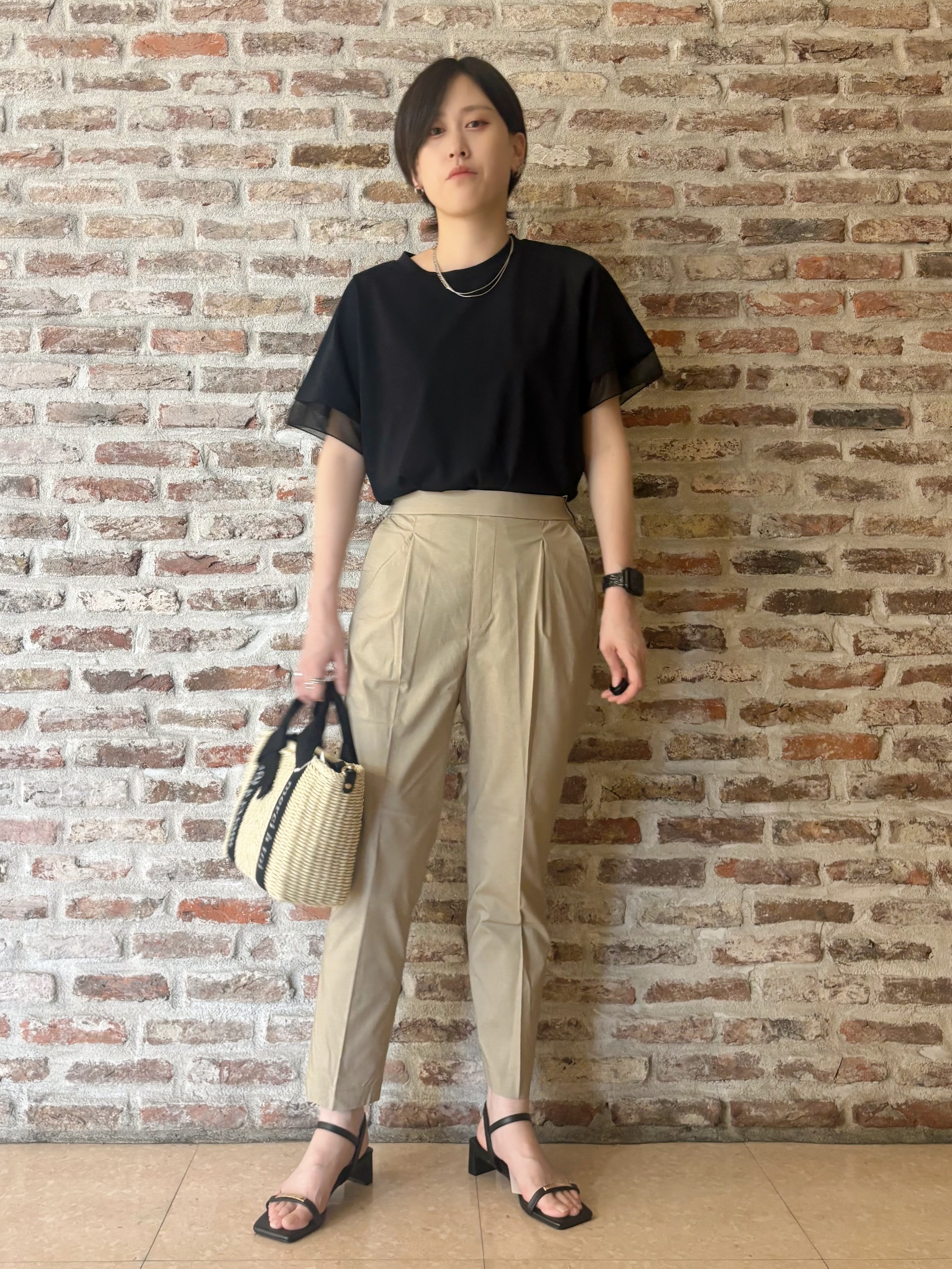 しばさんの「THE SHOP TK｜【M-XL/ひんやり】上品な透け感 袖口シアーTシャツ」を使ったコーディネート