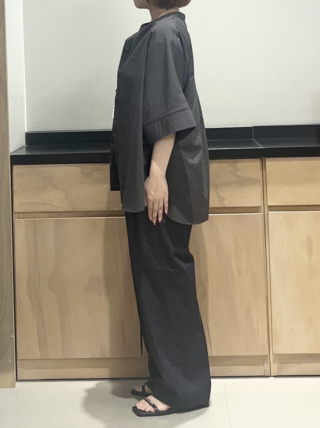 かのさんの「THE SHOP TK｜【高レビュー/体型カバー】さらっと快適 ドルマン5分袖ブラウス」を使ったコーディネート