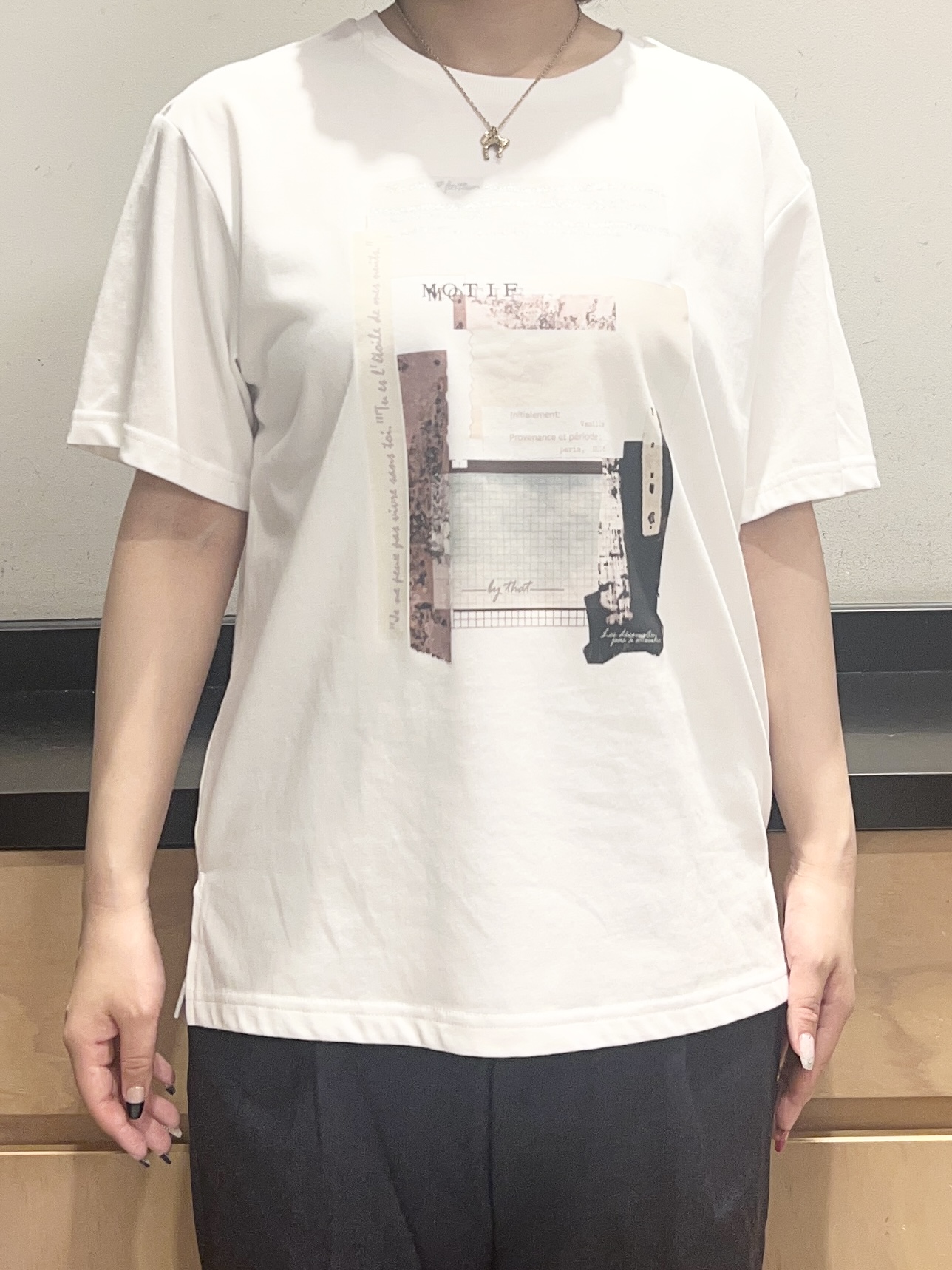 かのさんの「THE SHOP TK｜【高レビュー/体型カバー】さらっと快適 ドルマン5分袖ブラウス」を使ったコーディネート
