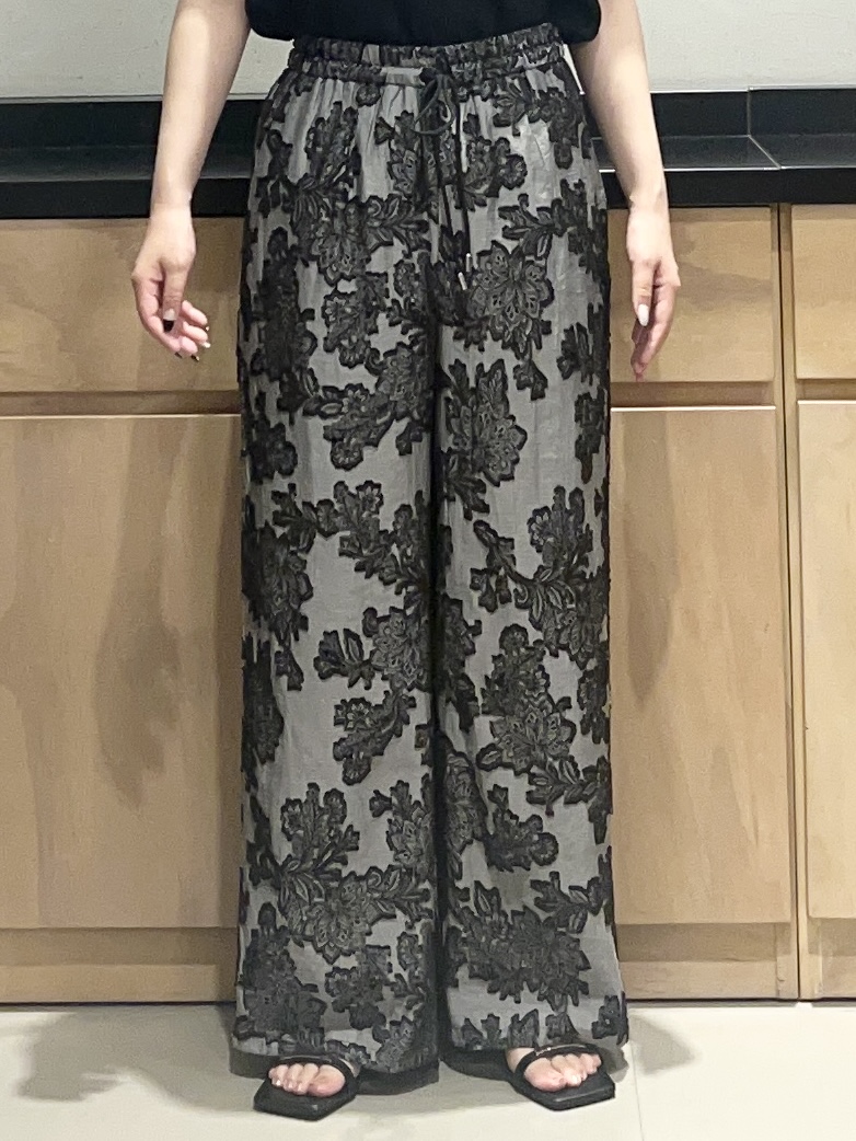 かのさんの「THE SHOP TK｜【S-XL/ひんやりタッチ】多機能フレンチスリーブニット 洗濯機OK/UVケア/毛玉になりにくい」を使ったコーディネート