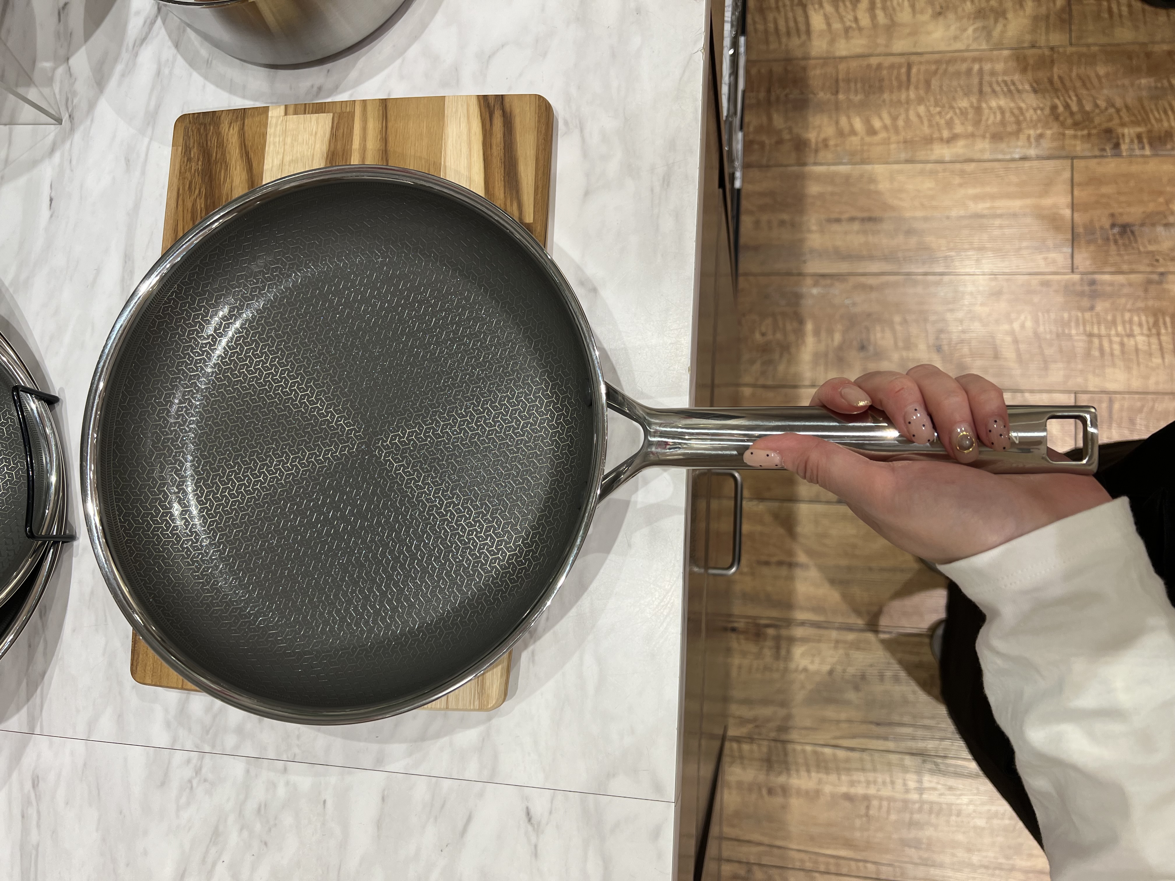 MUさんの「212 KITCHEN STORE｜エーペックス ソースパン 18cm ＜GreenPan  グリーンパン＞」を使ったコーディネート