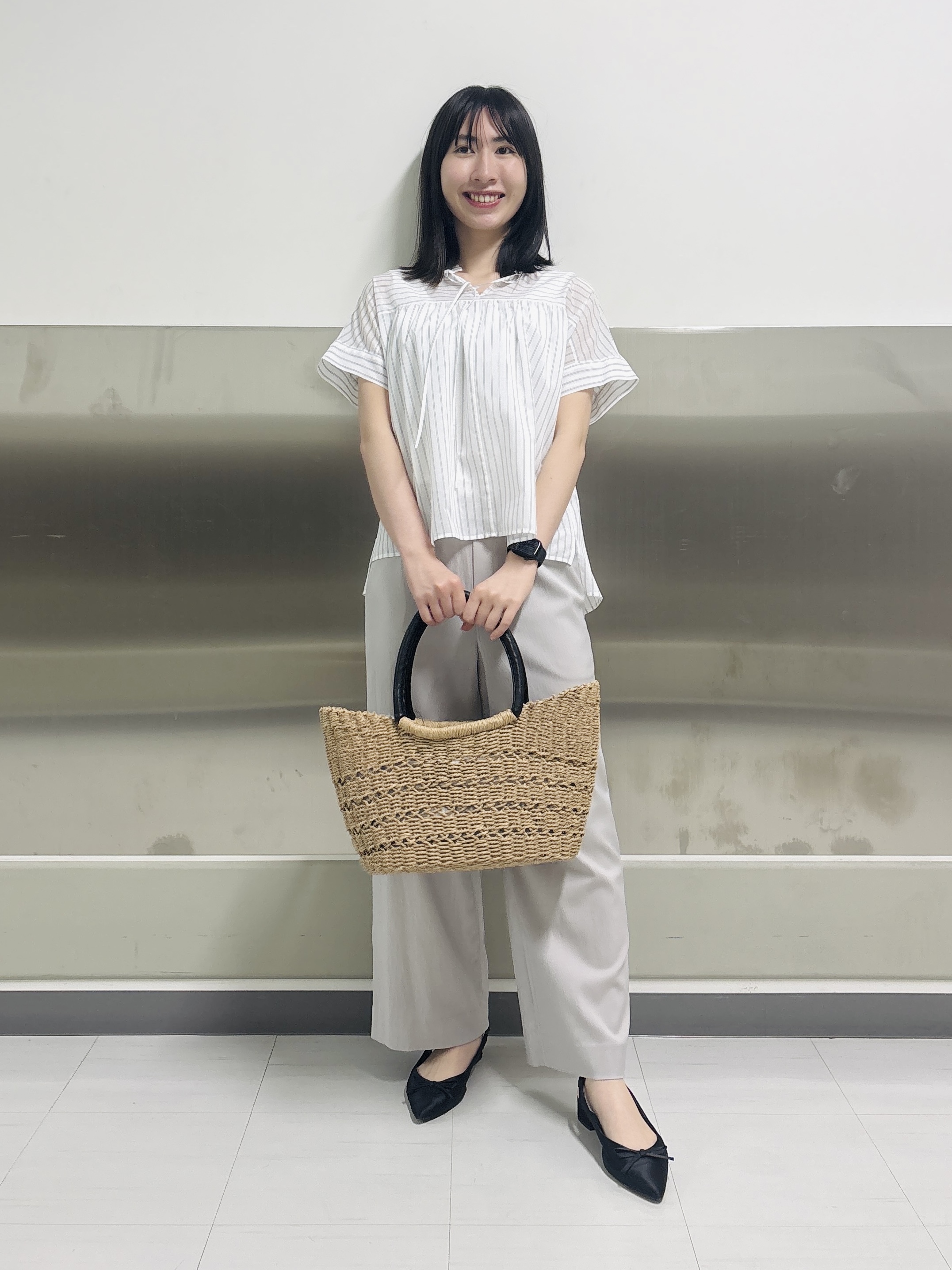Yoshimiさんの「INDIVI｜【洗える／軽やか】フリル衿ギャザーブラウス」を使ったコーディネート