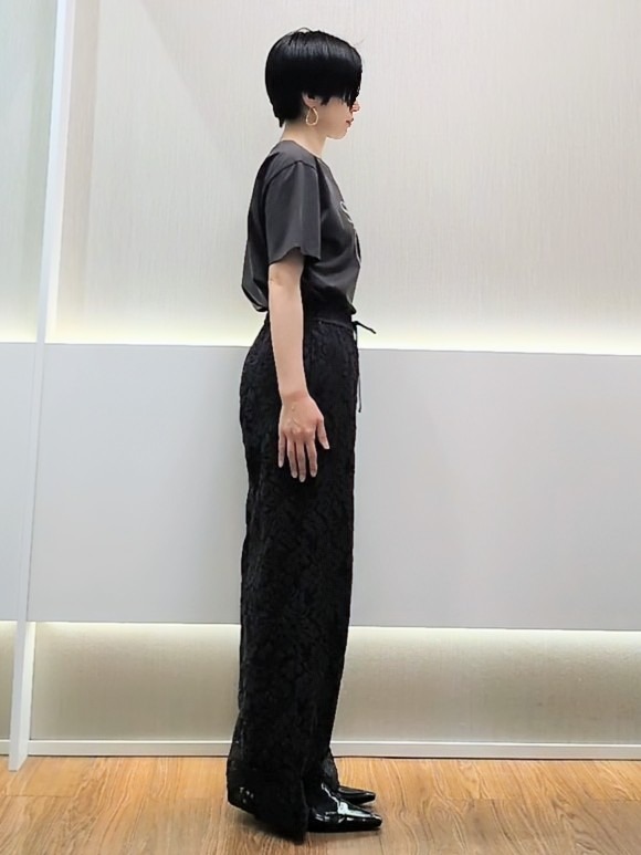ミズタさんの「UNTITLED｜【古畑星夏さん着用/ロゴ/プリント】グラフィックTシャツ」を使ったコーディネート