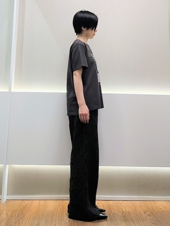 ミズタさんの「UNTITLED｜【古畑星夏さん着用/ロゴ/プリント】グラフィックTシャツ」を使ったコーディネート