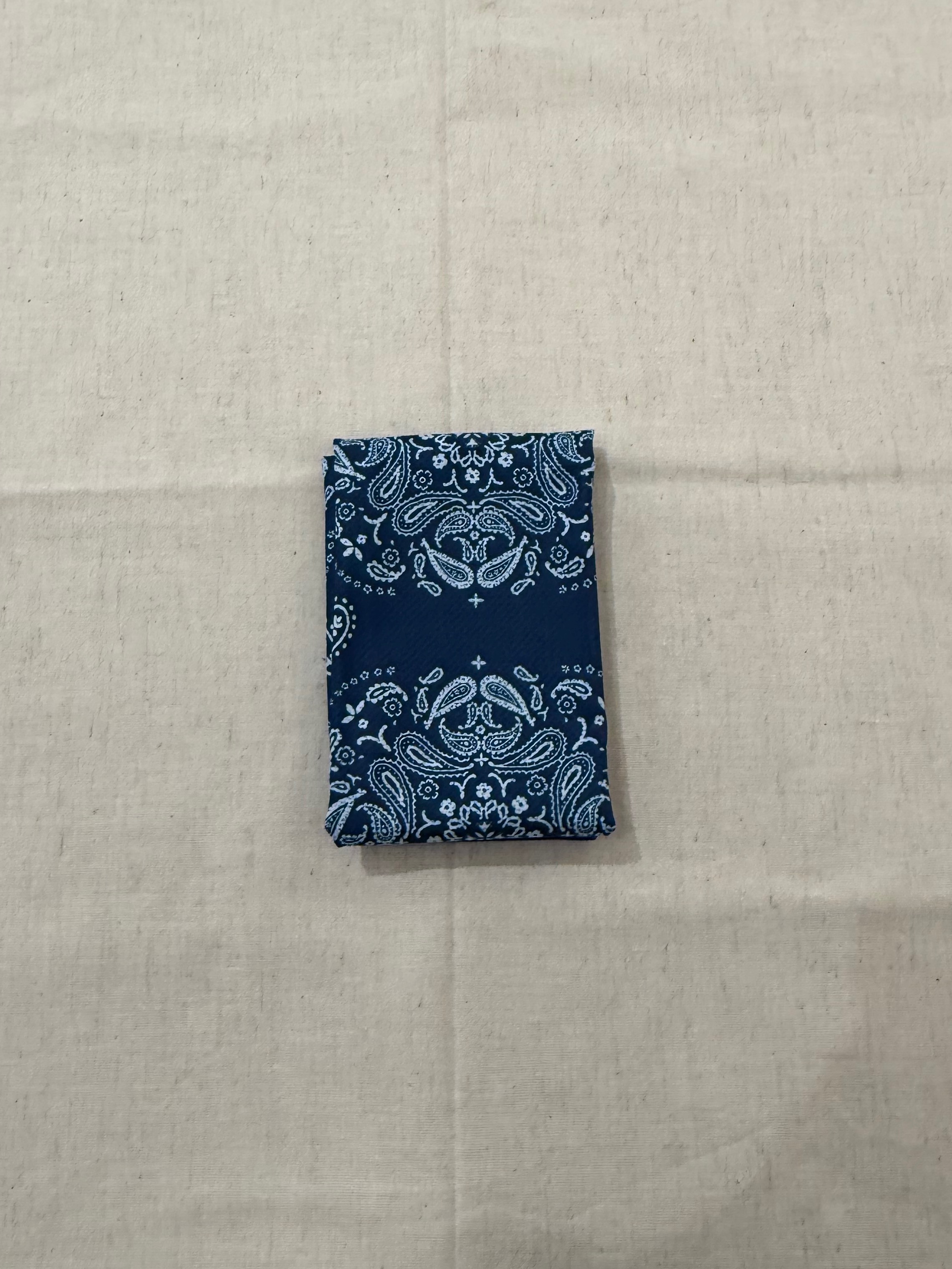 enさんの「212 KITCHEN STORE｜PAISLEY クールタオル BK」を使ったコーディネート