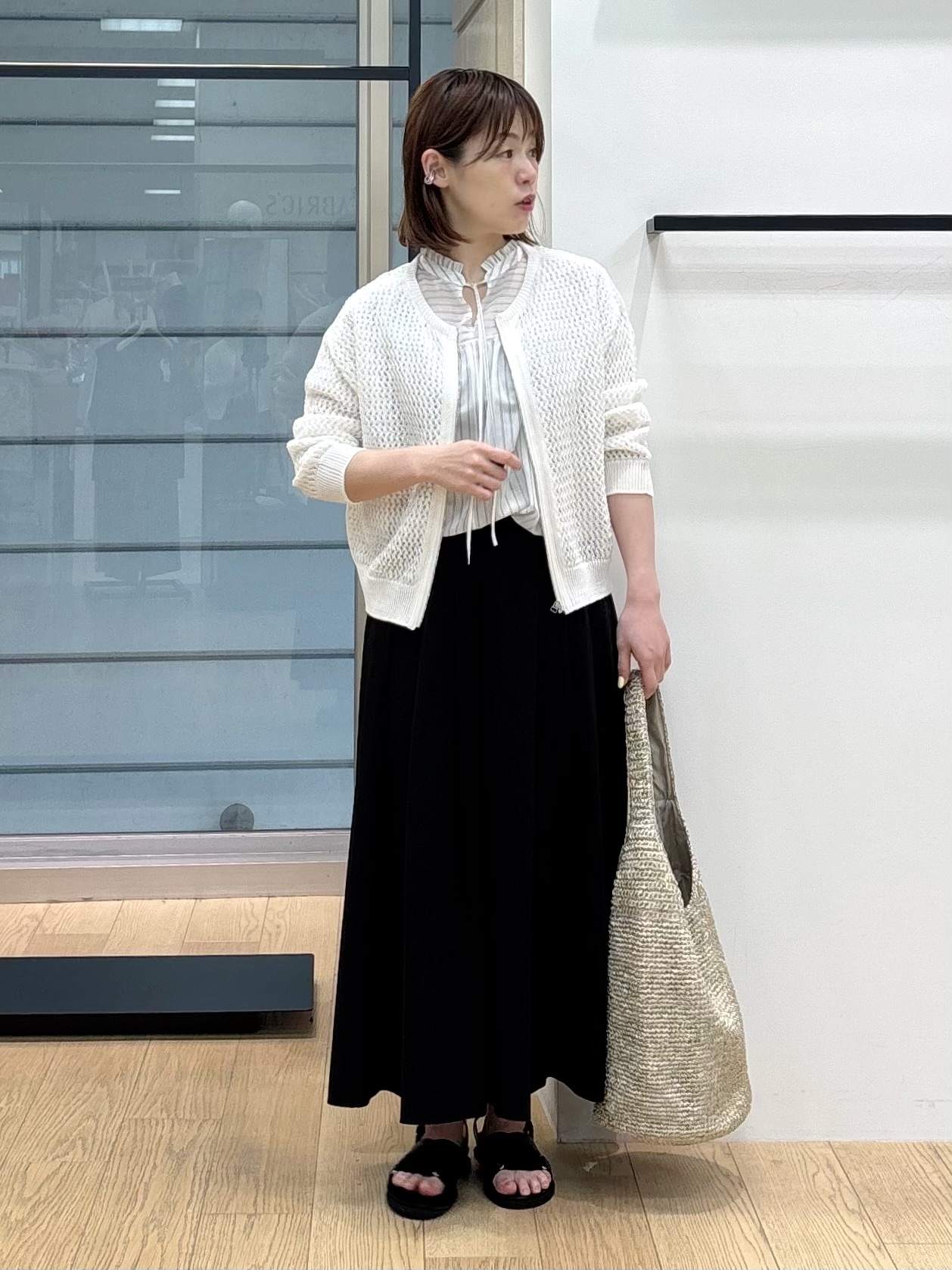 asamiさんの「INDIVI｜【洗える／軽やか】フリル衿ギャザーブラウス」を使ったコーディネート