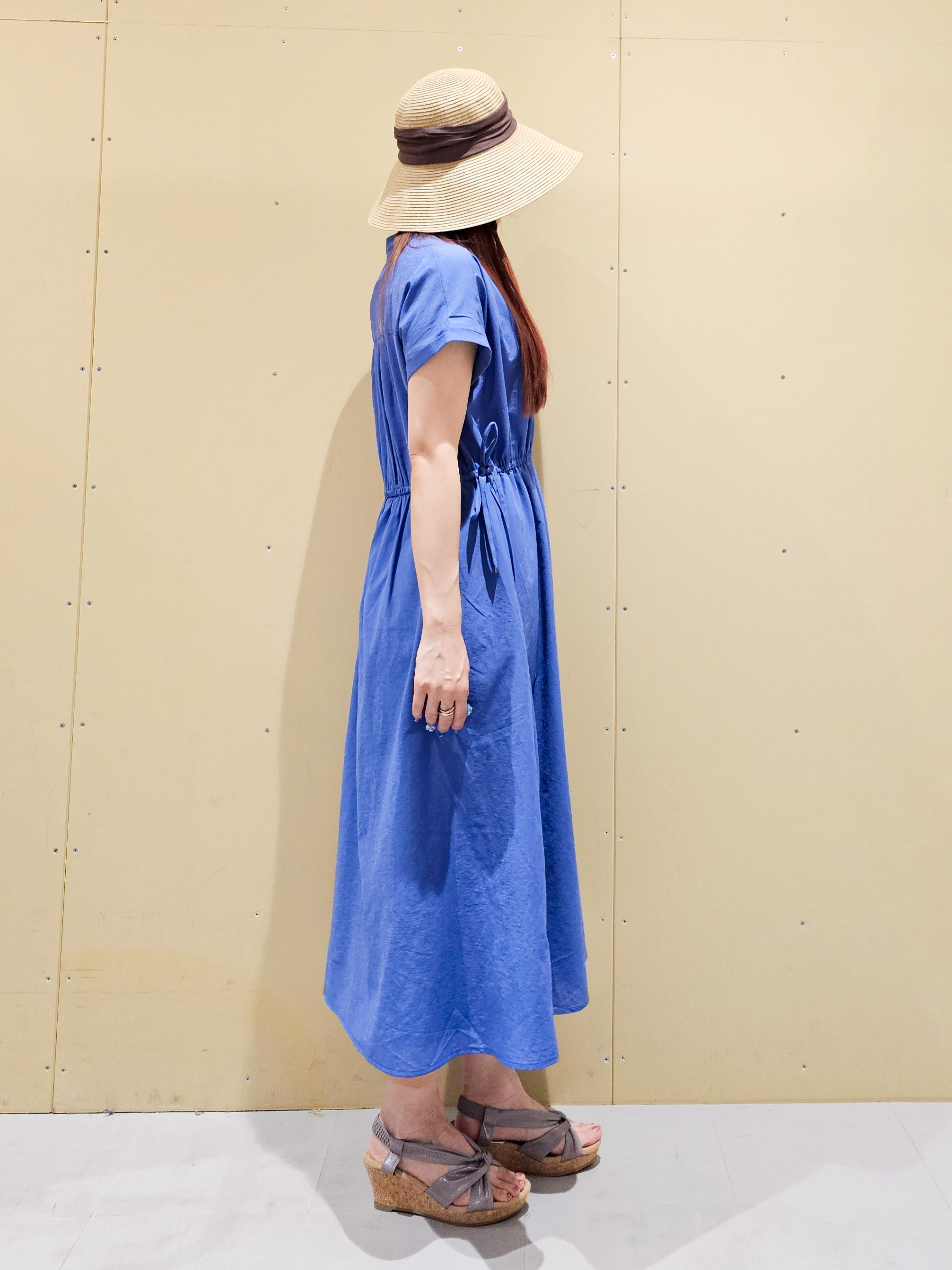 ゆゆさんの「SHOO･LA･RUE｜【ひんやり/UV/吸水速乾/洗濯機可】さらり快適 ギャザーリボンワンピース」を使ったコーディネート