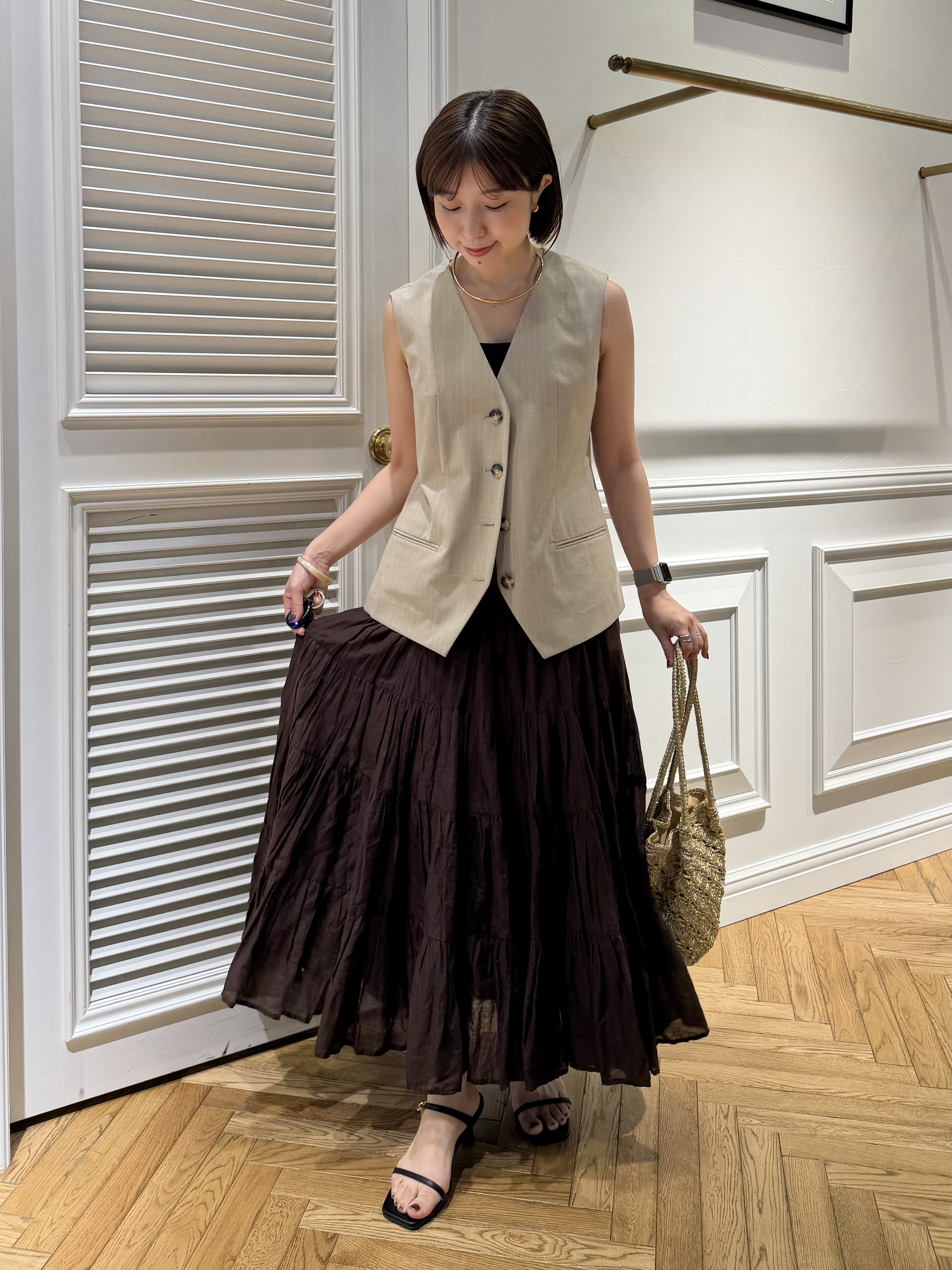 つじ まこさんの「DRESSTERIOR｜【セットアップ可/ウォッシャブル】セットアップストライプジレ」を使ったコーディネート