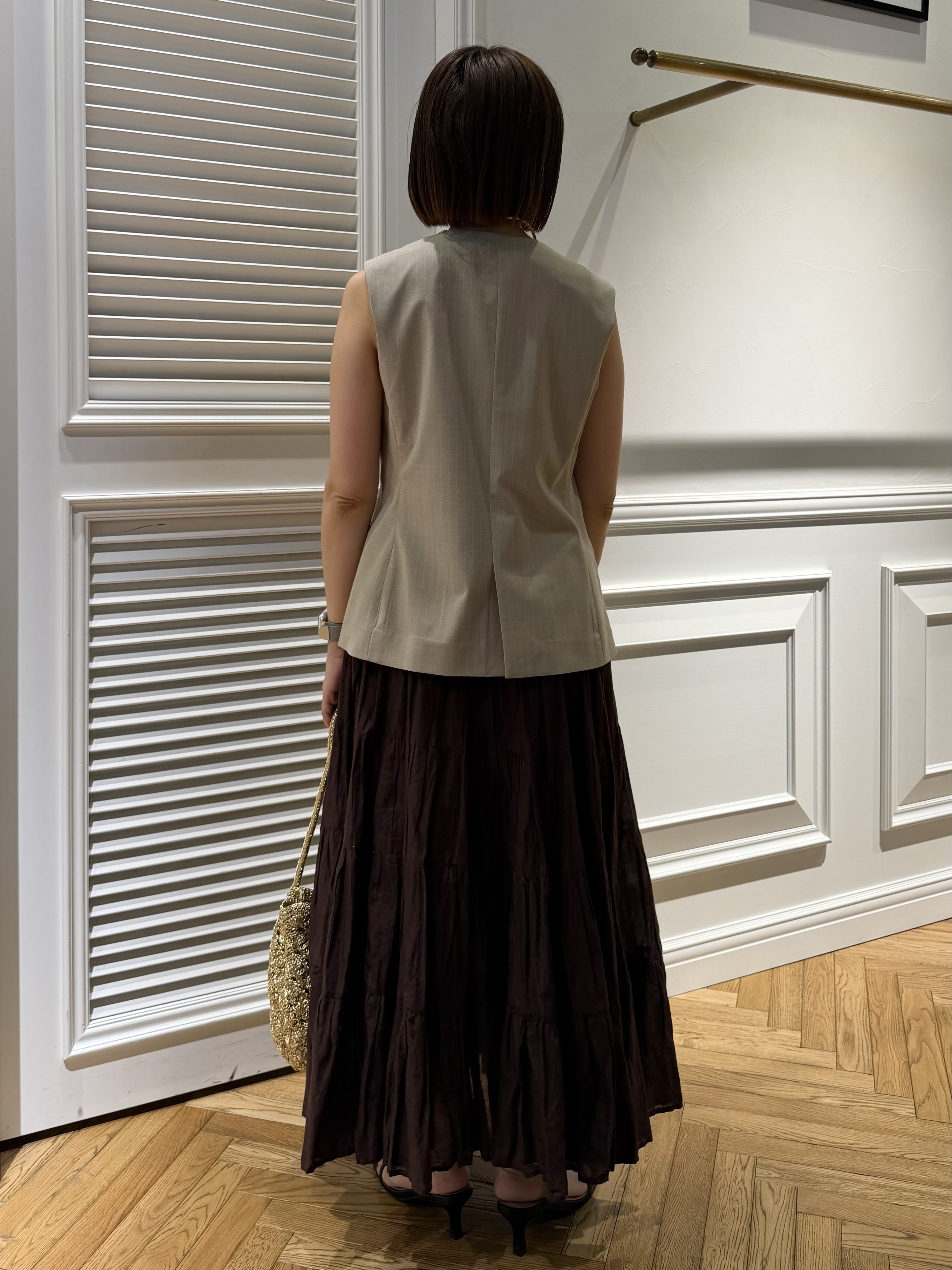 つじ まこさんの「DRESSTERIOR｜【セットアップ可/ウォッシャブル】セットアップストライプジレ」を使ったコーディネート