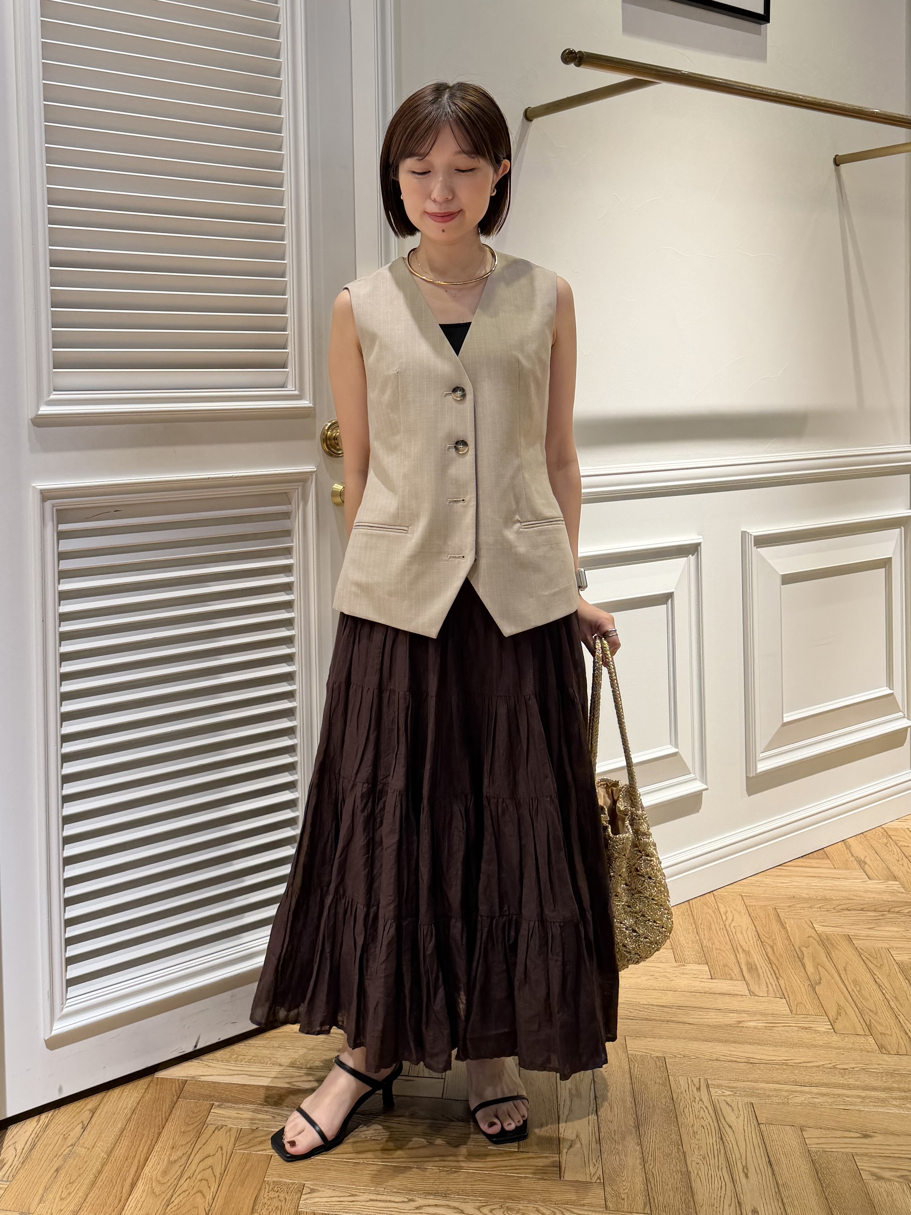 つじ まこさんの「DRESSTERIOR｜【セットアップ可/ウォッシャブル】セットアップストライプジレ」を使ったコーディネート