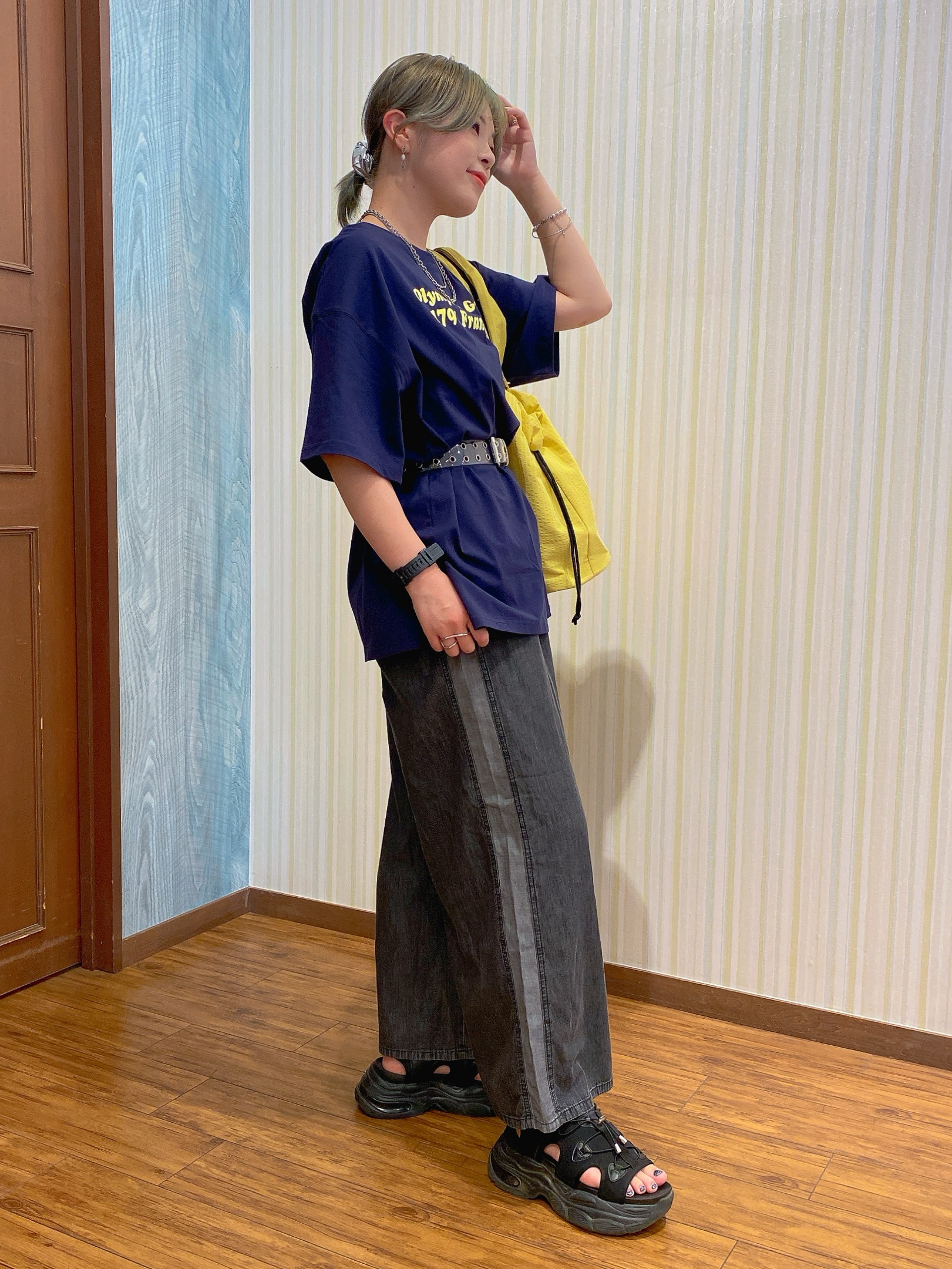 ayaさんの「SHOO･LA･RUE｜【ひんやり】ゆるっと体型カバー BIGアソートTシャツ」を使ったコーディネート