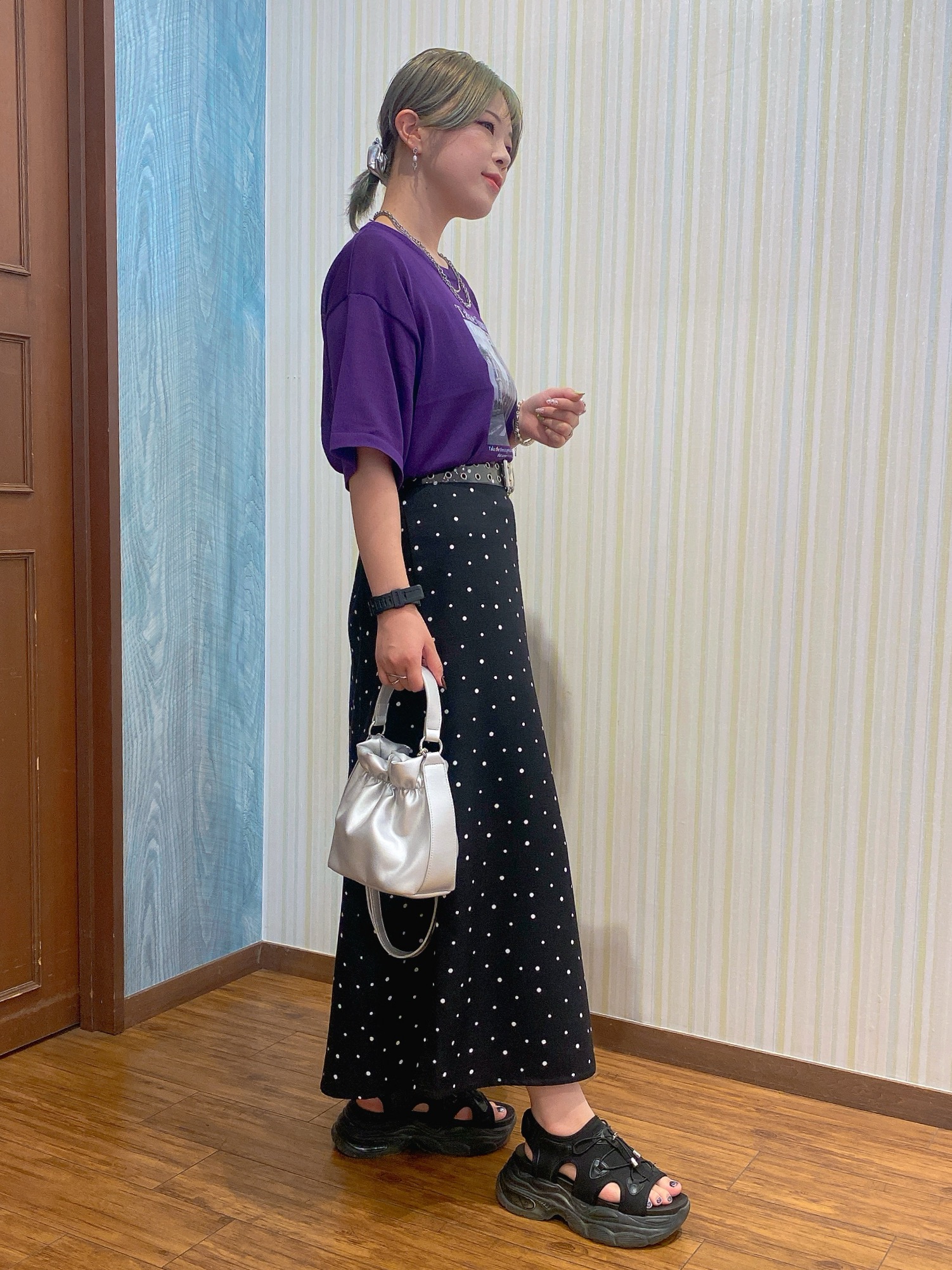 ayaさんの「SHOO･LA･RUE｜【体型カバー】程よい透け感 デザインアソート 5分袖シアーニット」を使ったコーディネート