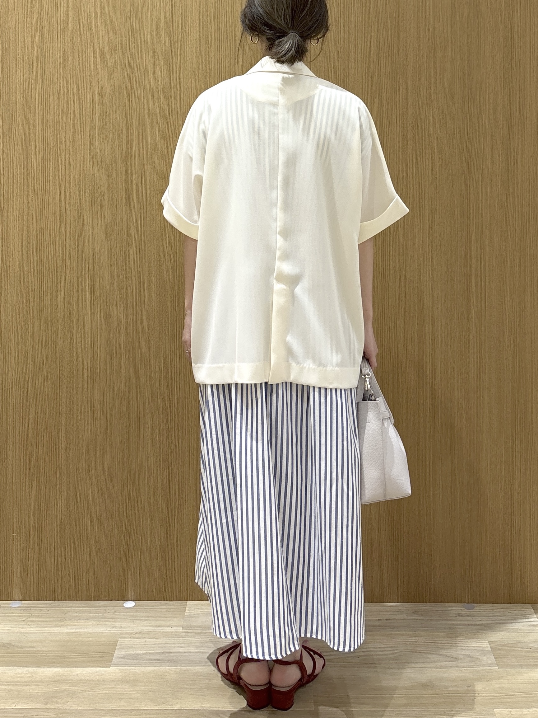 たけねぇさんの「OPAQUE.CLIP｜【接触冷感／吸水速乾／防シワ】リネンライクテーラードジャケット《洗濯機OK》」を使ったコーディネート