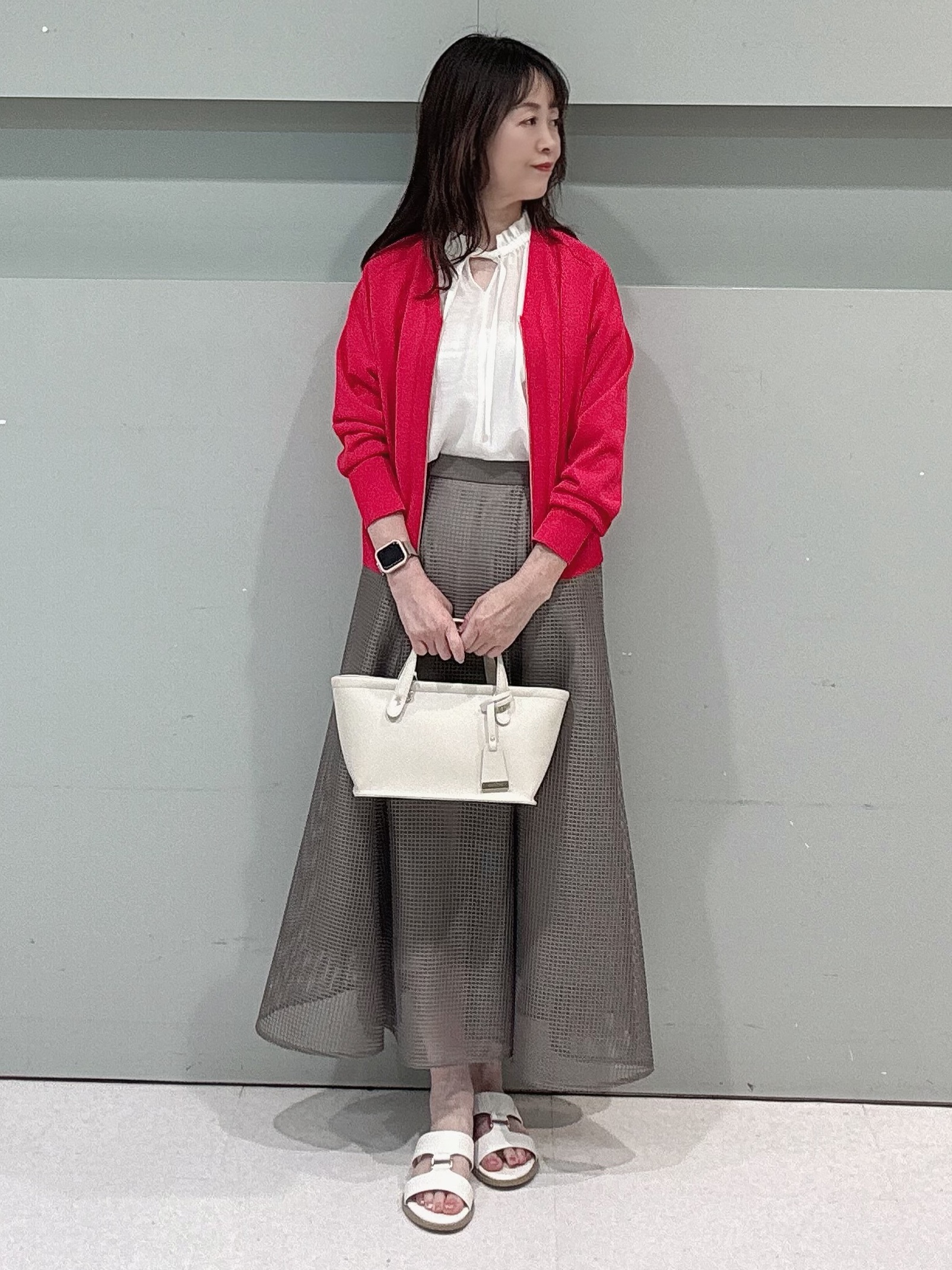 makiさんの「UNTITLED｜【アンサンブル可/日除け・冷房対策】シアーレーヨンZIPカーディガン」を使ったコーディネート