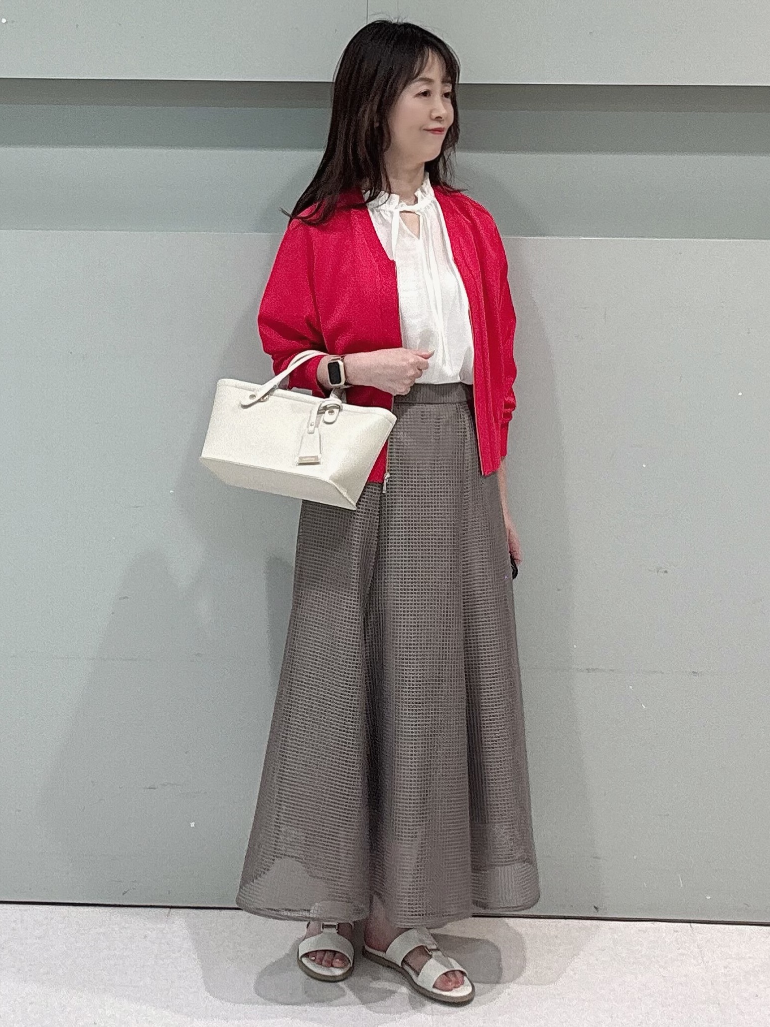 makiさんの「UNTITLED｜【アンサンブル可/日除け・冷房対策】シアーレーヨンZIPカーディガン」を使ったコーディネート