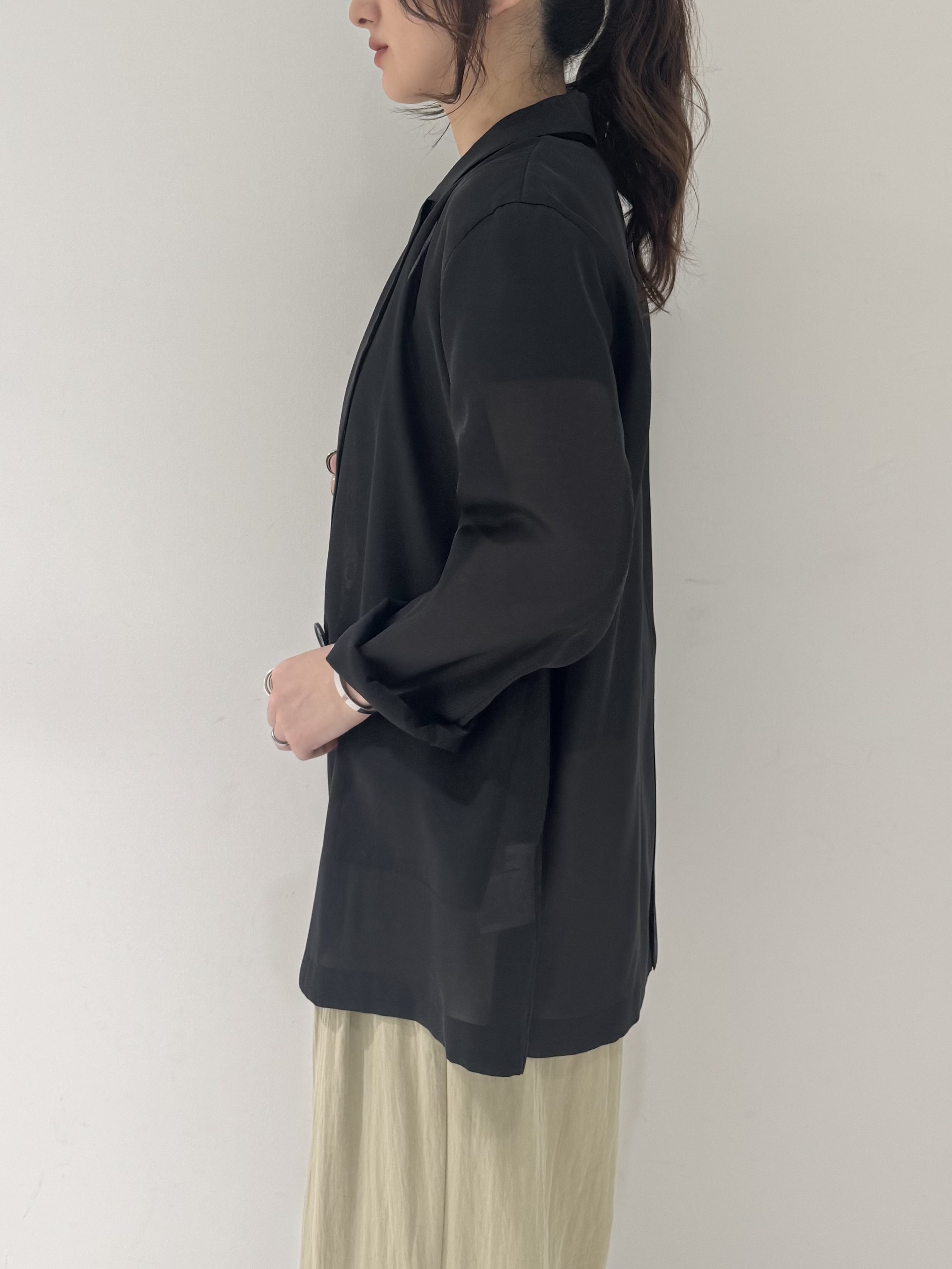 そんさんの「INDIVI｜シアーシャツジャケット【接触冷感】」を使ったコーディネート