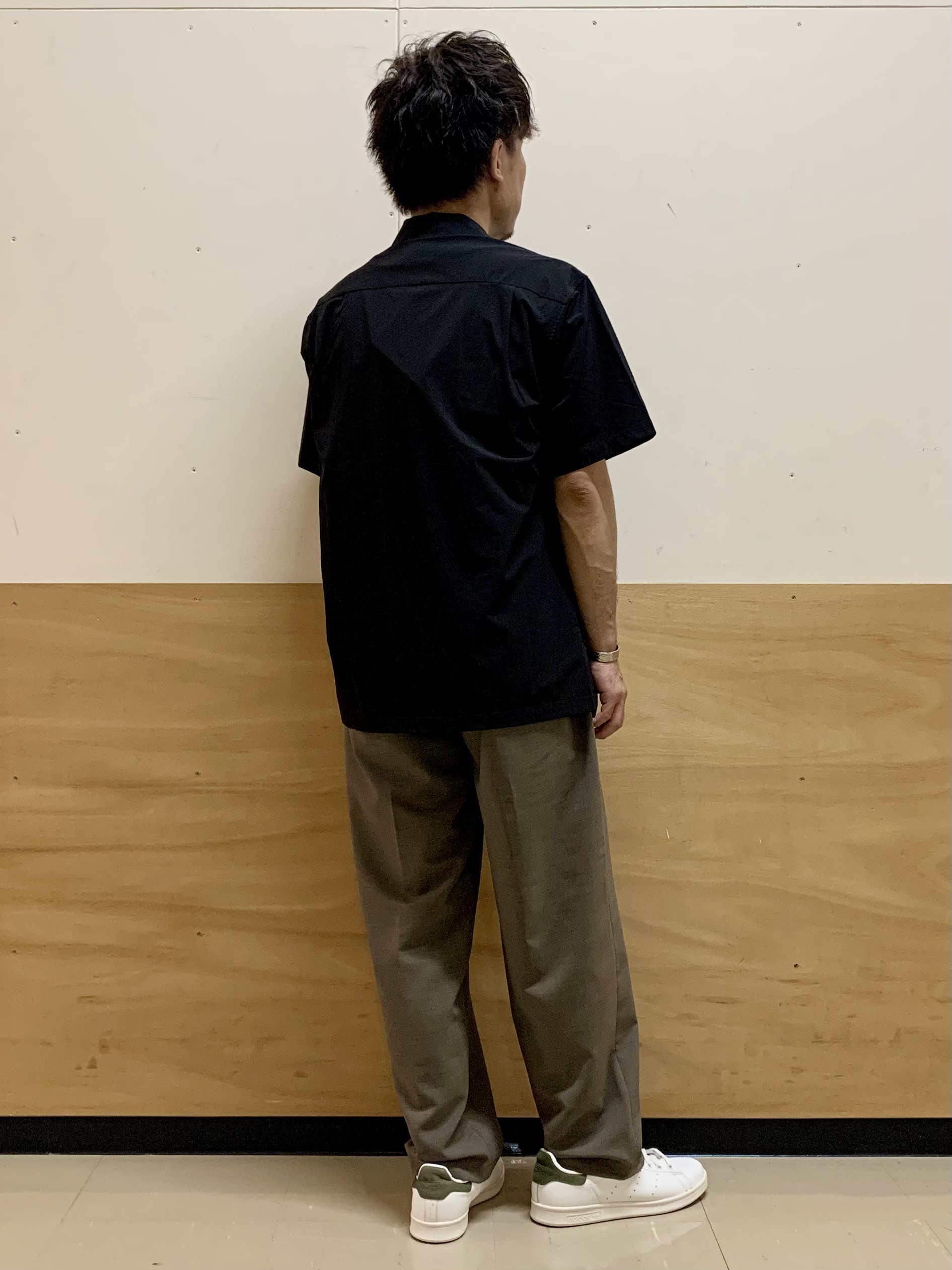 MATUさんの「THE SHOP TK｜【KURO】 ポリバレント半袖シャツ 接触冷感/UVカット/洗濯機OK」を使ったコーディネート