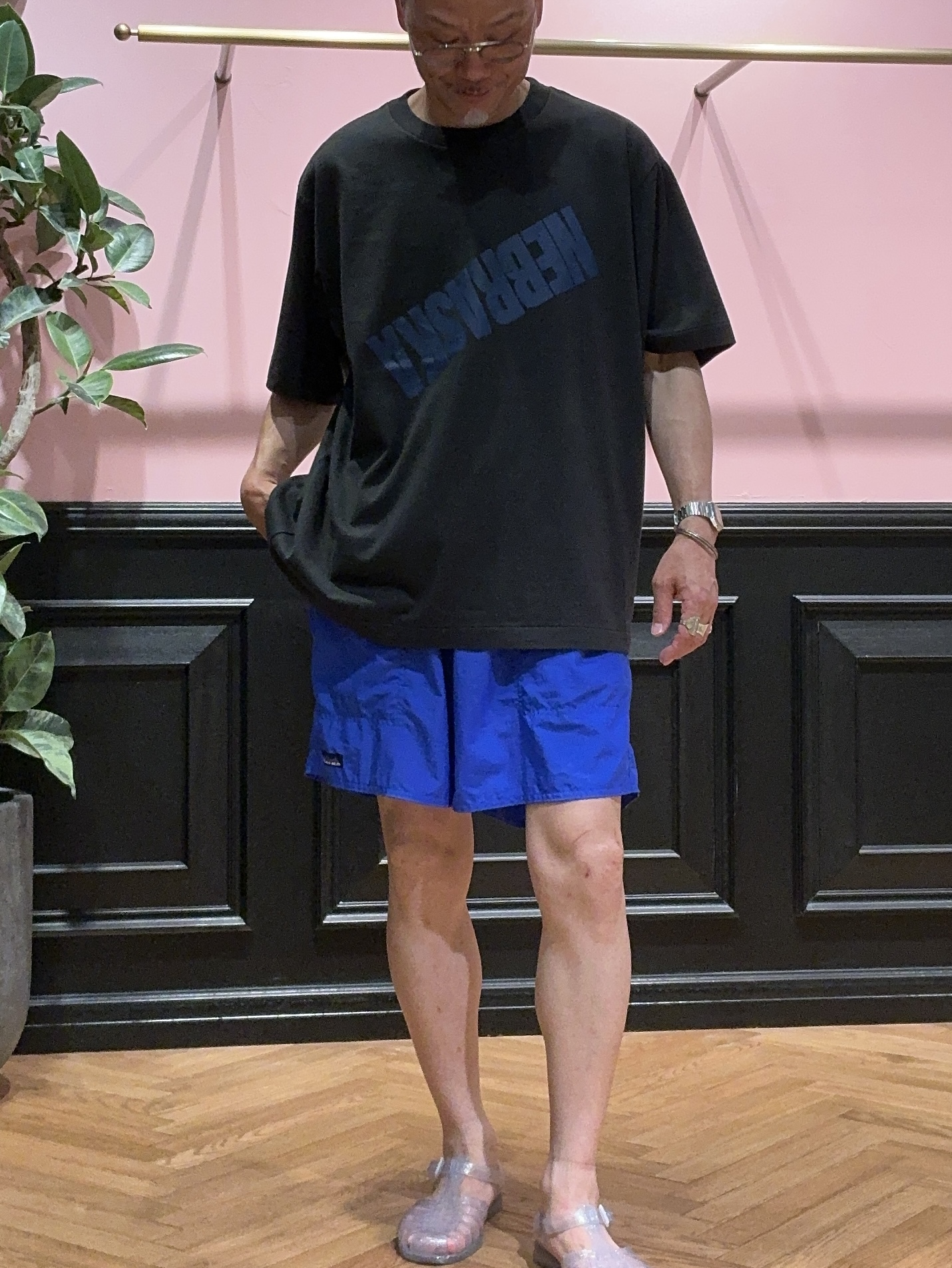 torigoeさんの「DRESSTERIOR｜【セットアップ可/撥水/クールタッチ素材】SOLOTEX 4WAYストレッチオープンカラーシャツ」を使ったコーディネート