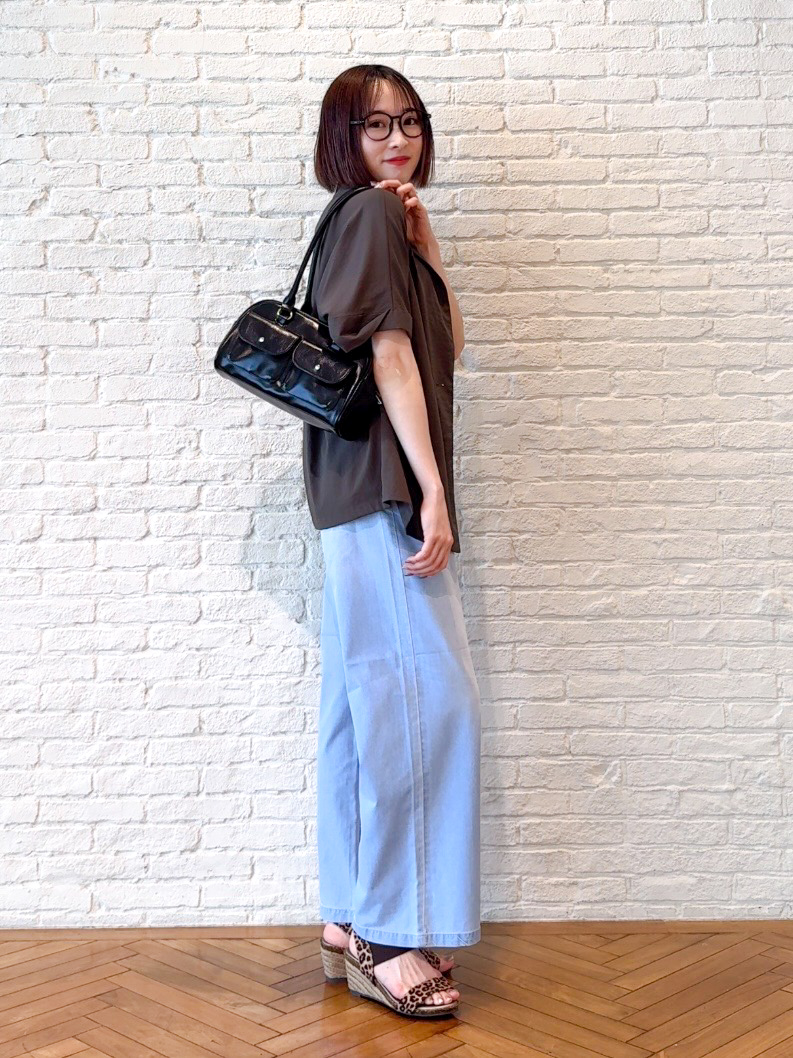 𝐜𝐡𝐢𝐤𝐚さんの「SHOO･LA･RUE｜【高レビュー/洗濯機可/セットアップ可】軽凛(かろりん) ひんやり半袖ジャケット」を使ったコーディネート