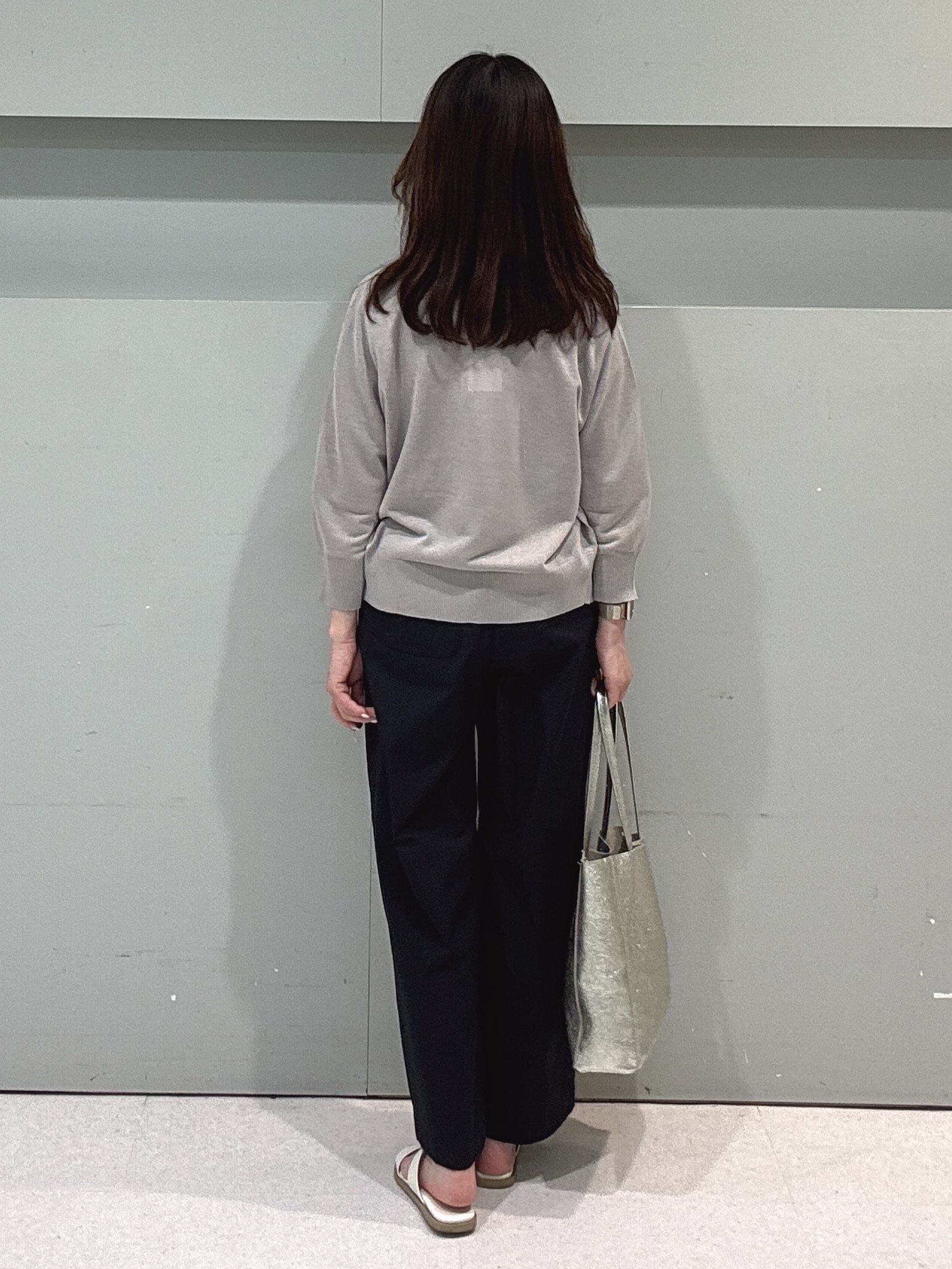 makiさんの「UNTITLED｜【アンサンブル可/シアー】リネンエステルカーディガン」を使ったコーディネート