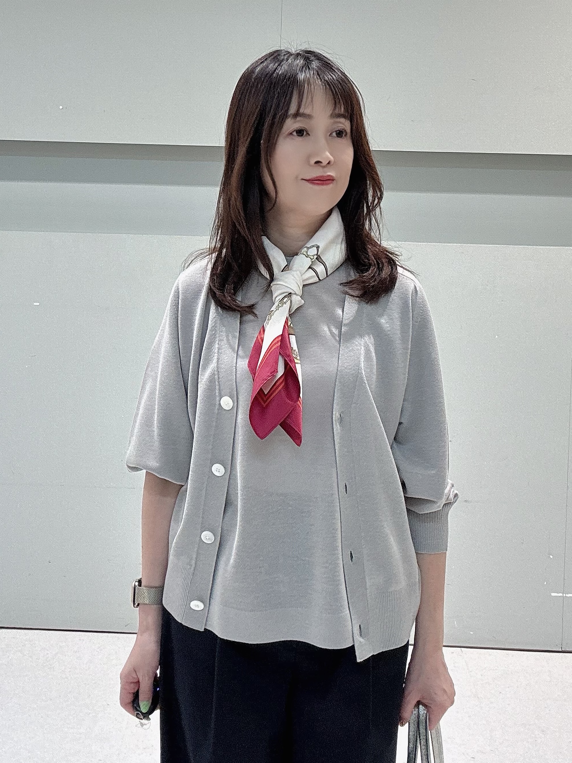 makiさんの「UNTITLED｜【アンサンブル可/シアー】リネンエステルカーディガン」を使ったコーディネート