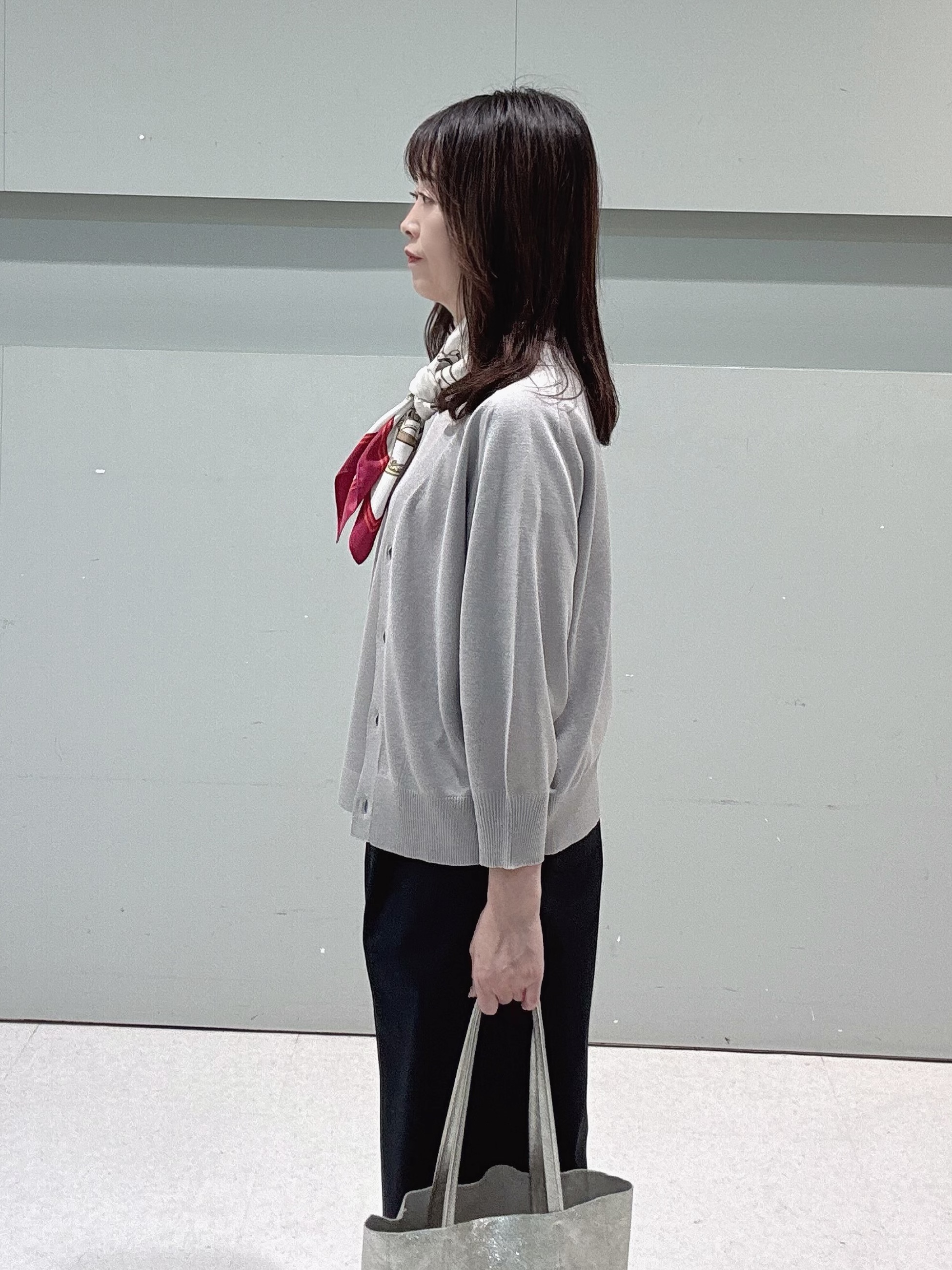 makiさんの「UNTITLED｜【アンサンブル可/シアー】リネンエステルカーディガン」を使ったコーディネート