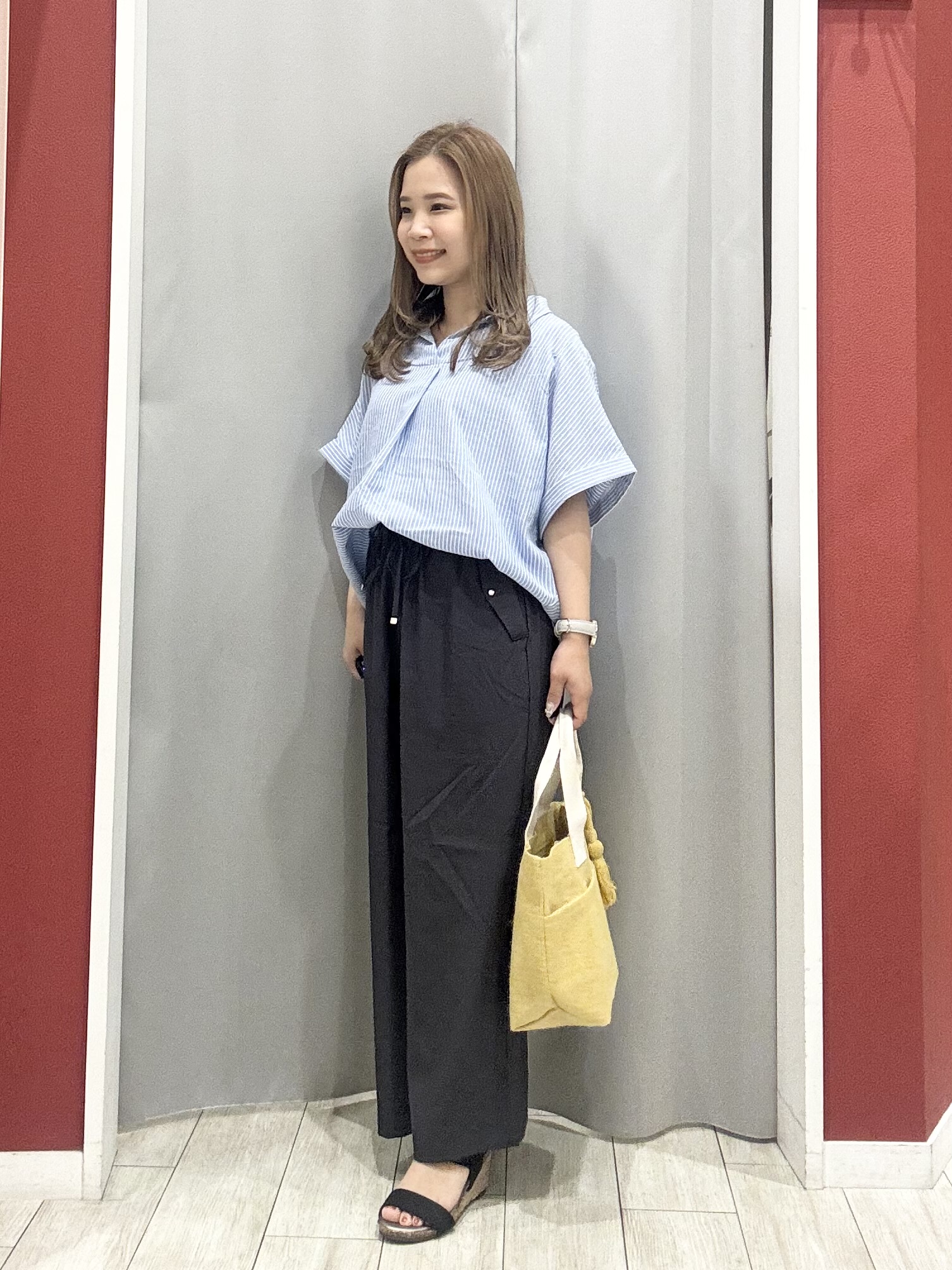 shioさんの「SHOO･LA･RUE｜【ひんやり/UV】インせず着られる フレンチリネンスキッパーシャツ」を使ったコーディネート