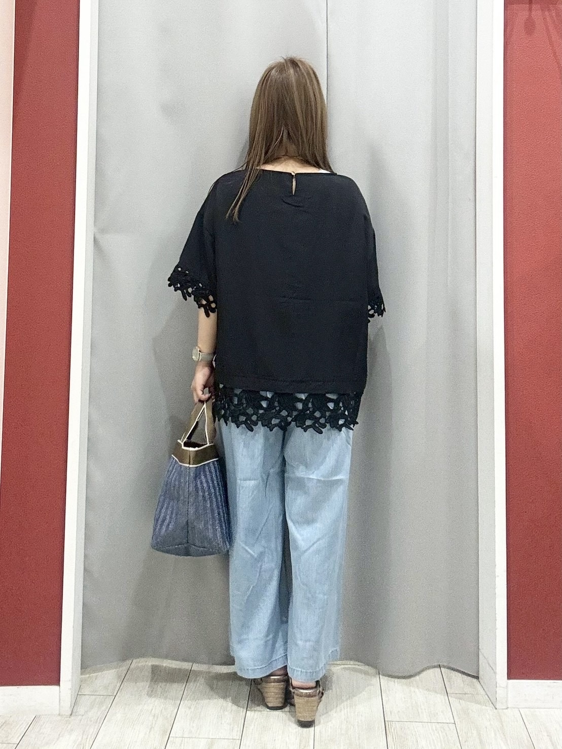shioさんの「SHOO･LA･RUE｜【ひんやり/洗濯後しわになりにくい/S-LL】コーデの主役になる レース付きブラウス」を使ったコーディネート