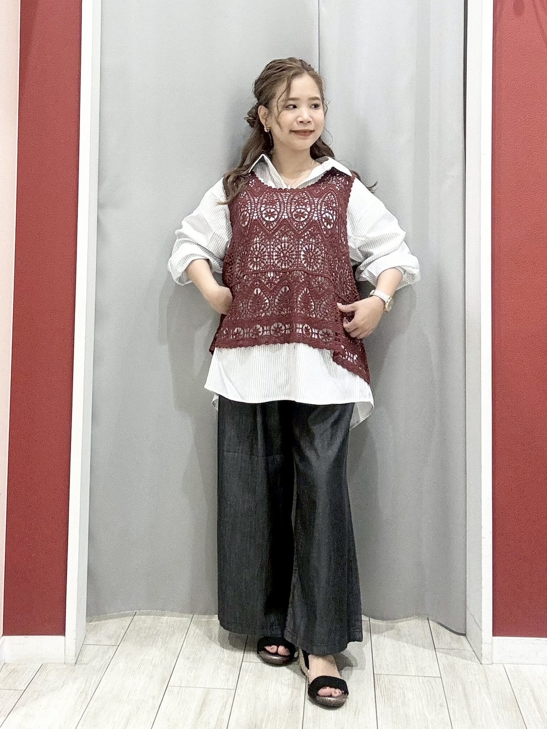 shioさんの「SHOO･LA･RUE｜【ひんやり/洗濯後しわになりにくい/S-LL】コーデの主役になる レース付きブラウス」を使ったコーディネート