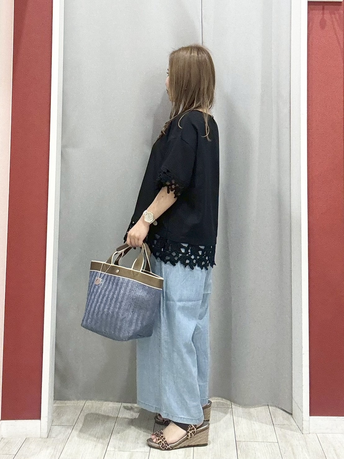 shioさんの「SHOO･LA･RUE｜【ひんやり/洗濯後しわになりにくい/S-LL】コーデの主役になる レース付きブラウス」を使ったコーディネート